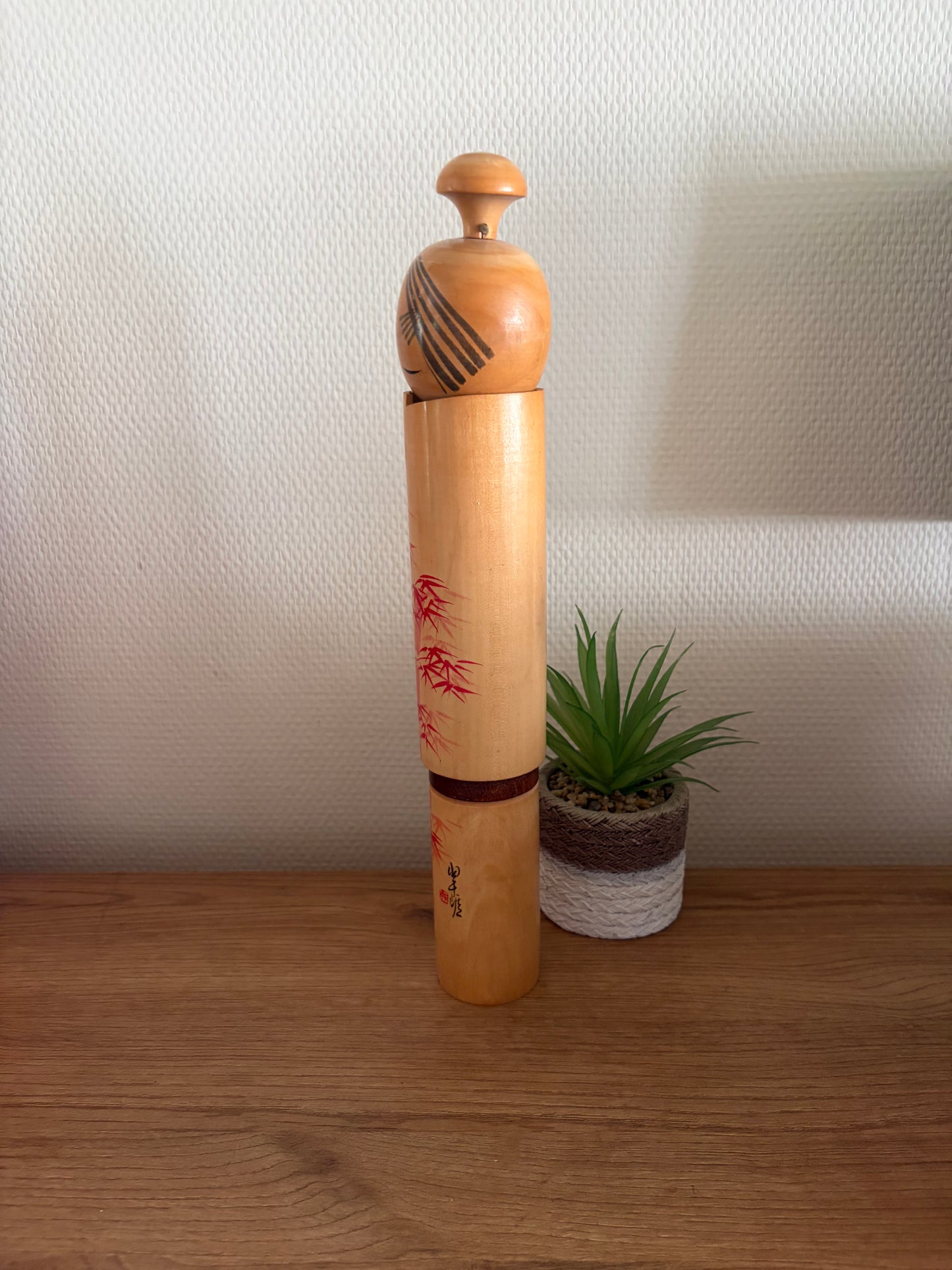 Vintage Sosaku kokeshi by Sato Suigai (1920-)