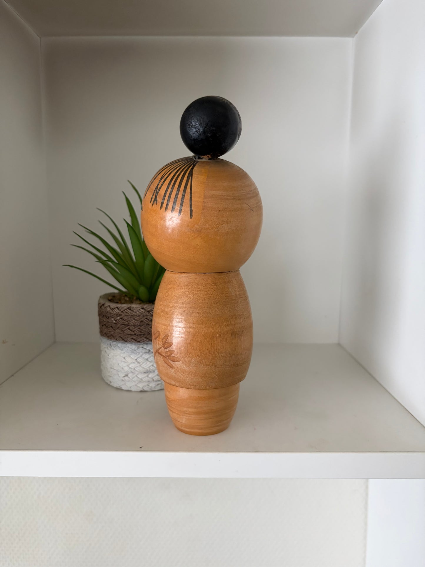 Rare vintage Sosaku kokeshi by Inosuke Kobayashi (1931-)