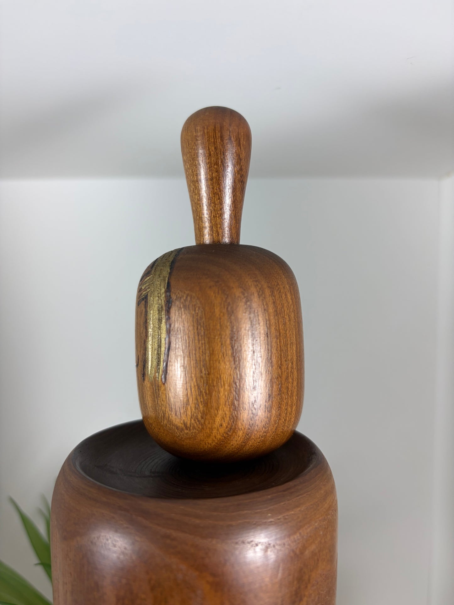 Exclusive Vintage Creative Kokeshi By Aida Seiho (Harumine)(1926-1998) - With plate