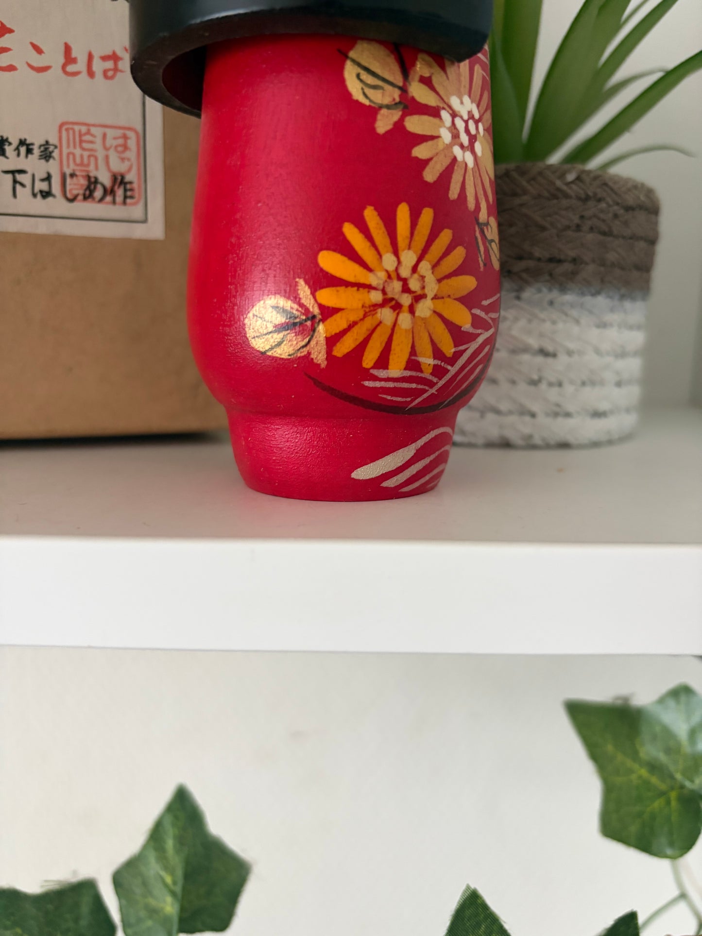 Vintage Gumma kokeshi by Hajime Miyashita (1940-)