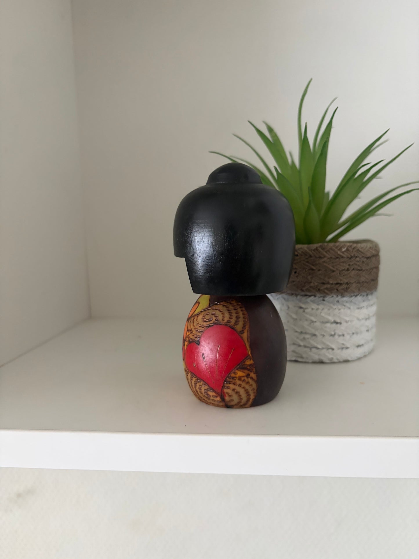 Vintage Sosaku kokeshi by Akimitsu