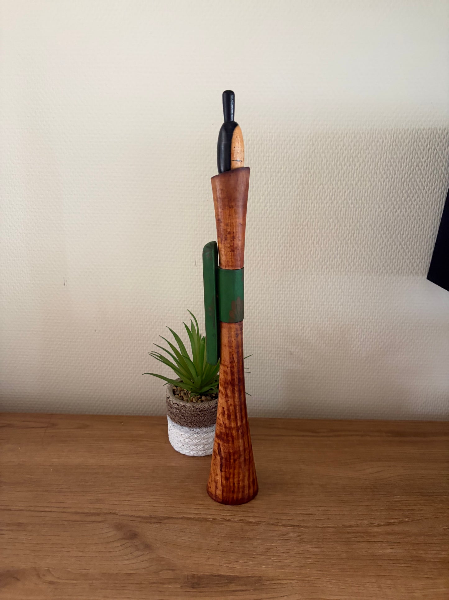 Rare vintage Sosaku kokeshi by Shido Shozan (1932-1995)