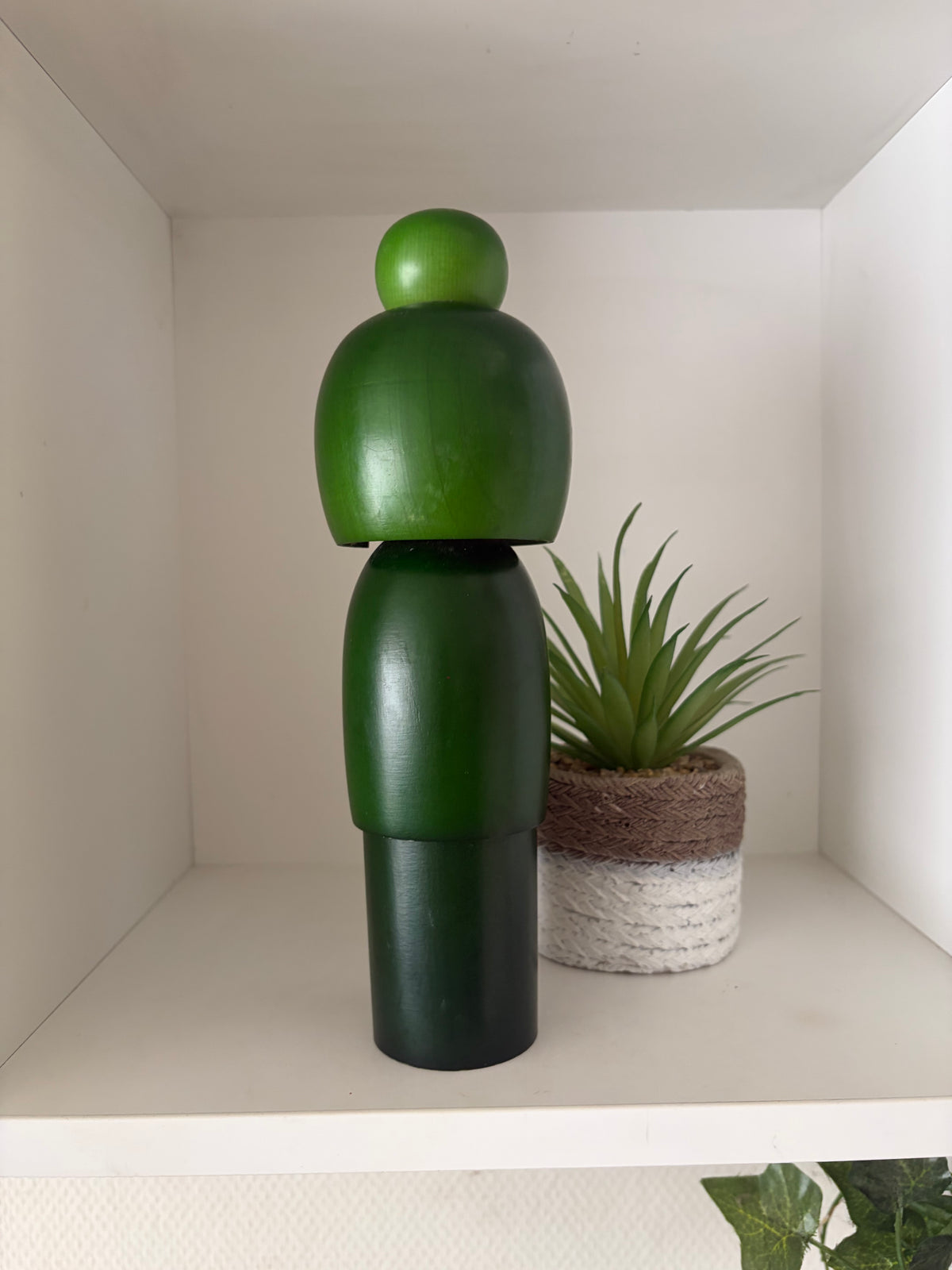 Vintage Gumma kokeshi by Hajime Miyashita (1940-)