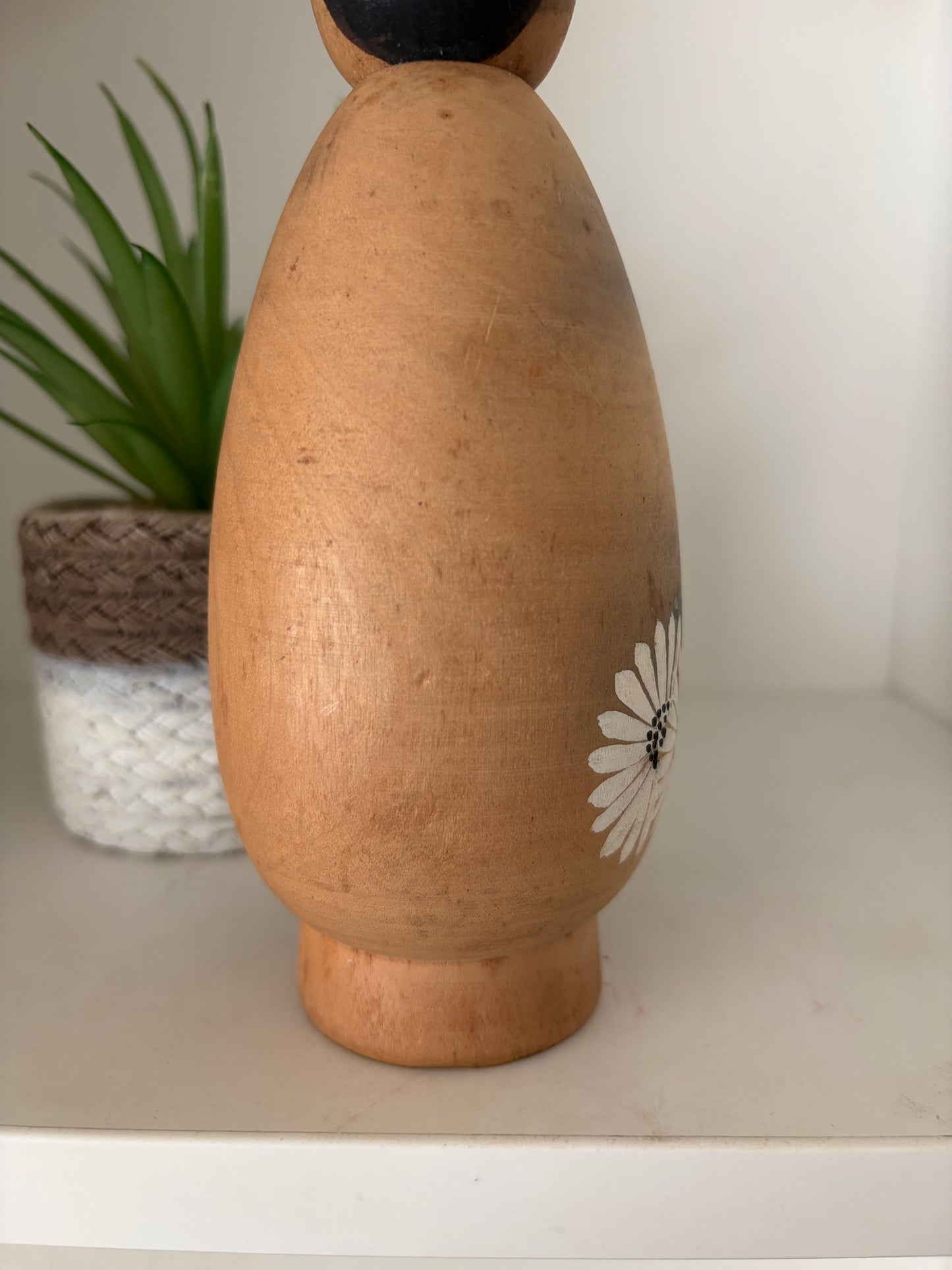 Lovely vintage Sosaku kokeshi by Aoki Ryoka (1931-)