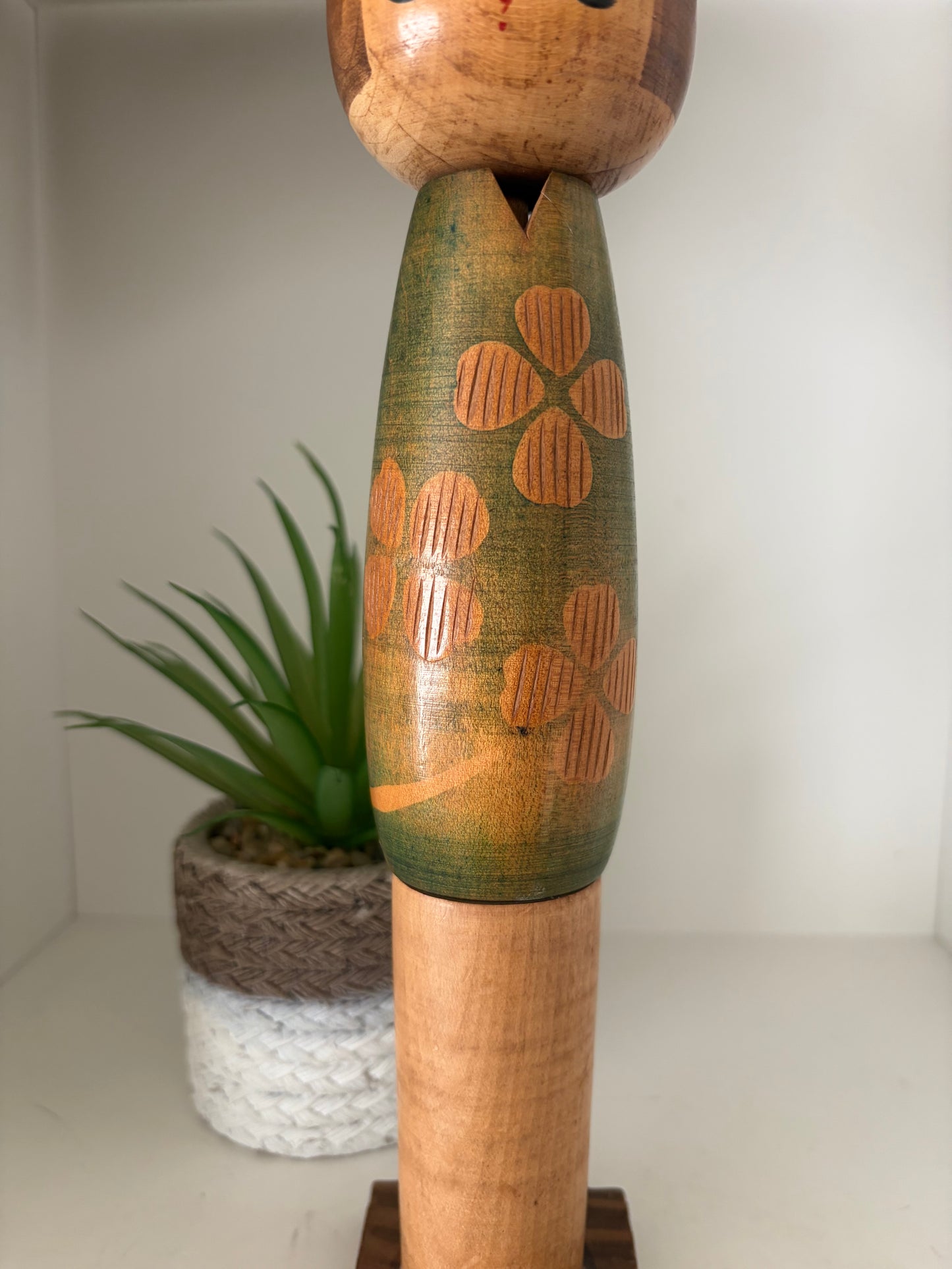 Vintage Sosaku kokeshi by Isamu Yamakawa (1928-)