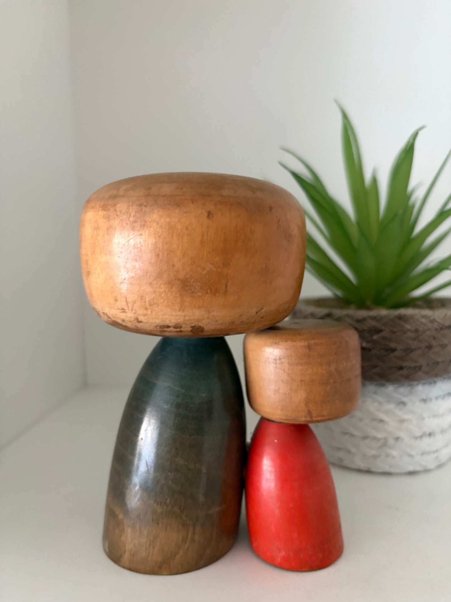 Exclusive Rare Vintage Creative Kokeshi by renowned artisan Ikuyoshi Yokozuka - Mother and child
