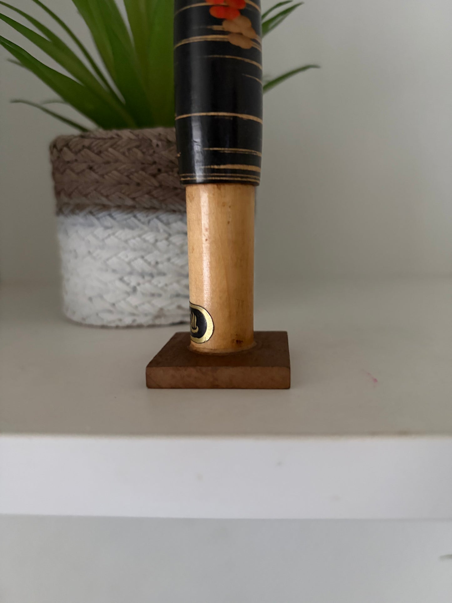 Vintage Sosaku kokeshi by Takanashi Hanpuushi