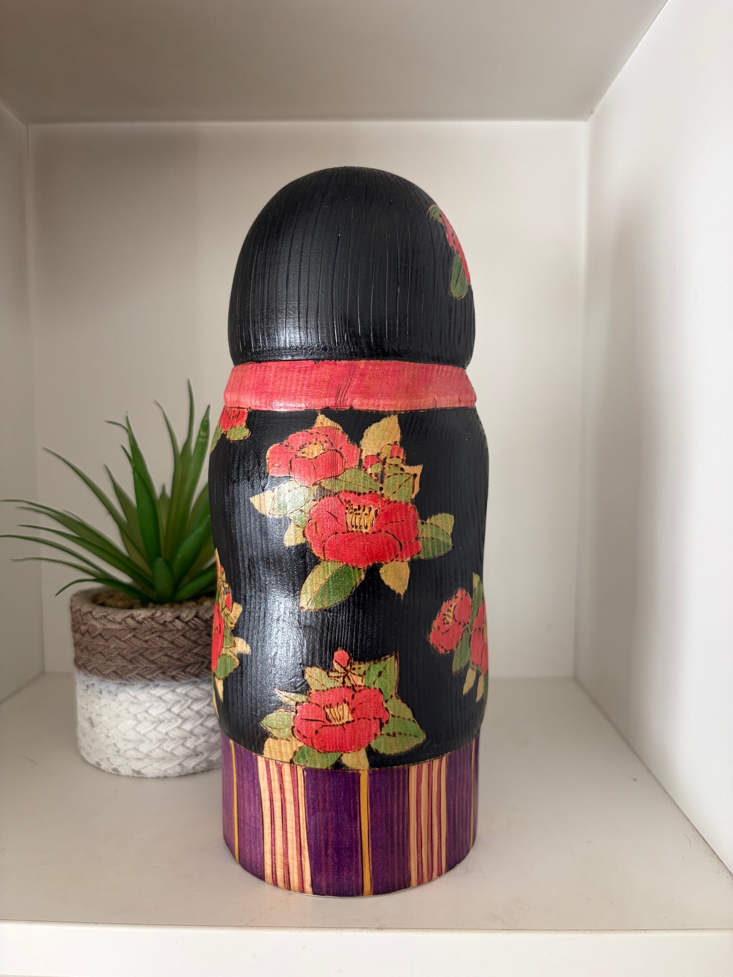 Unique Modern Sosaku kokeshi by Yuko Yamazaki - With box