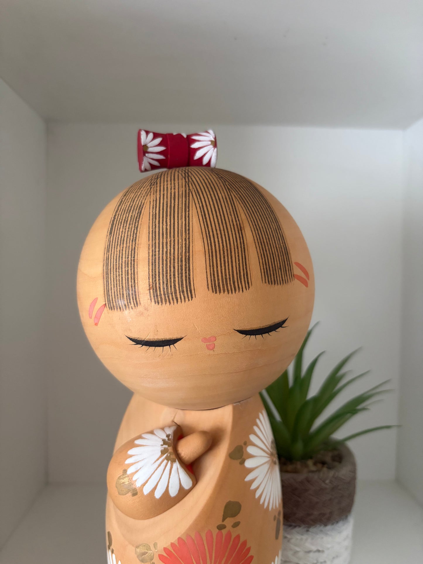 Vintage Sosaku kokeshi by Aoki Ryoka (1931-)