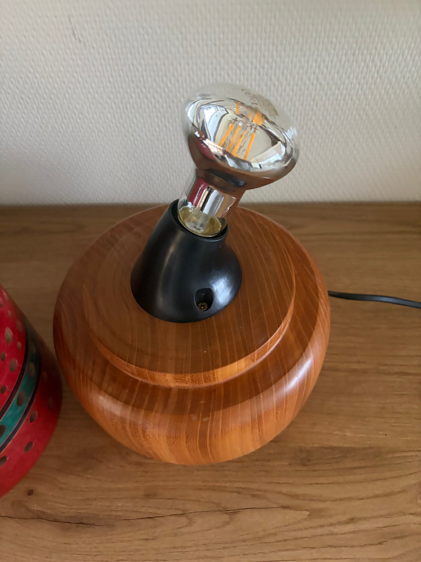 Exclusive one of kind Tsuchiyu kokeshi lamp by Yukinori Chennoh!