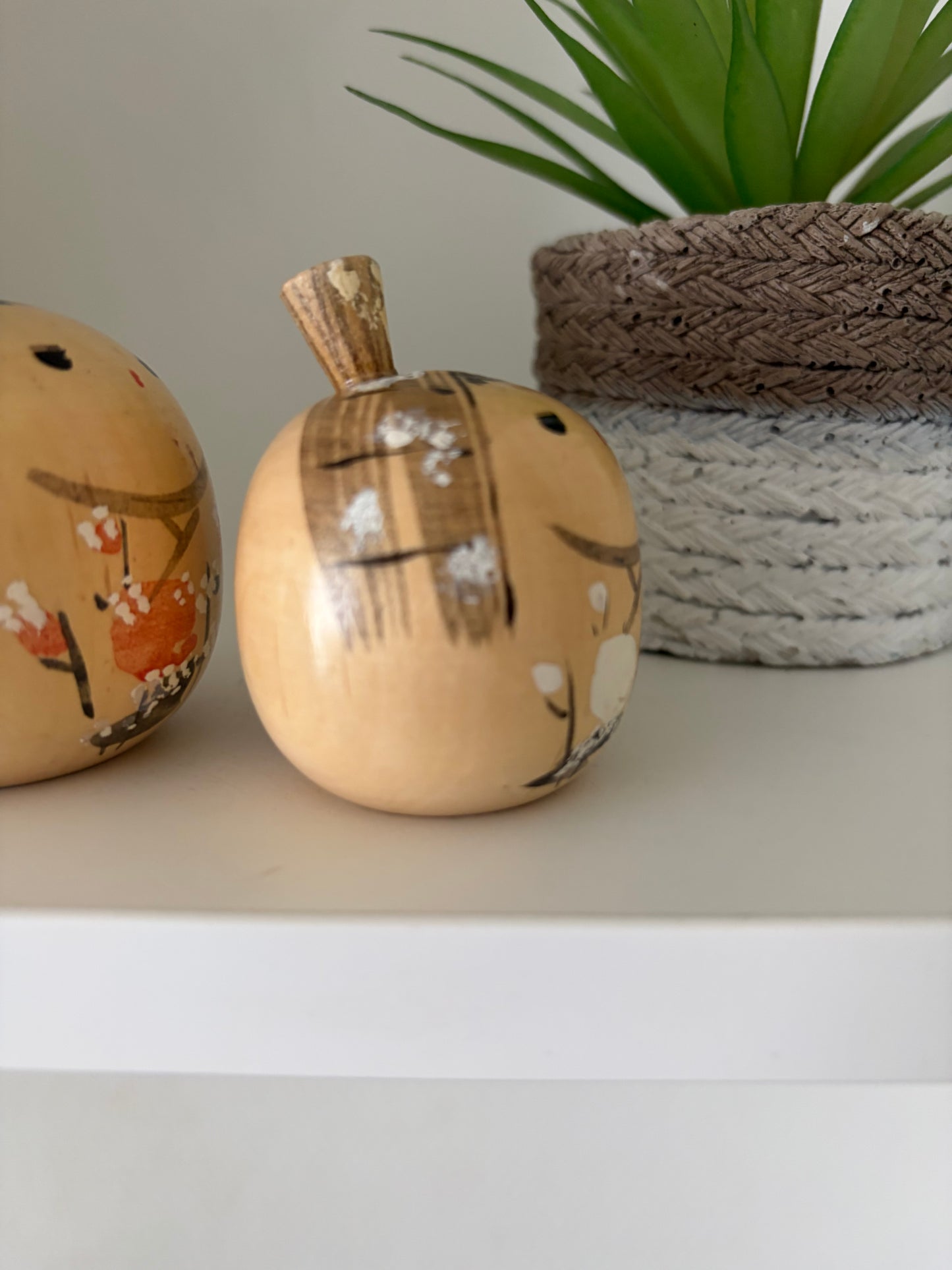 Cute set vintage Sosaku kokesh.