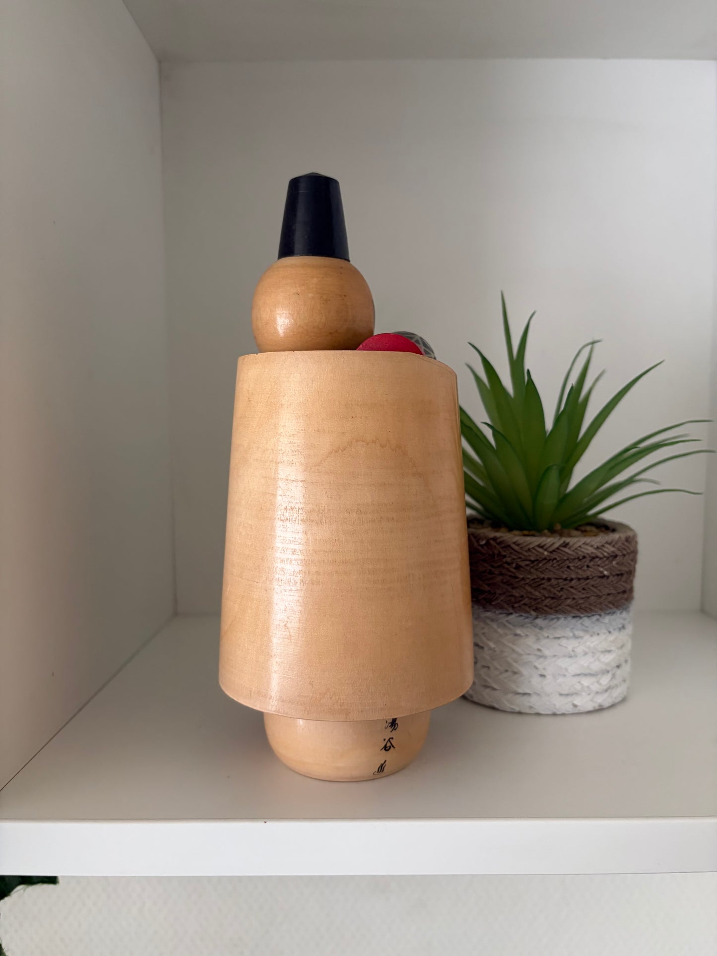 Vintage Sosaku kokeshi by Hajime with drum