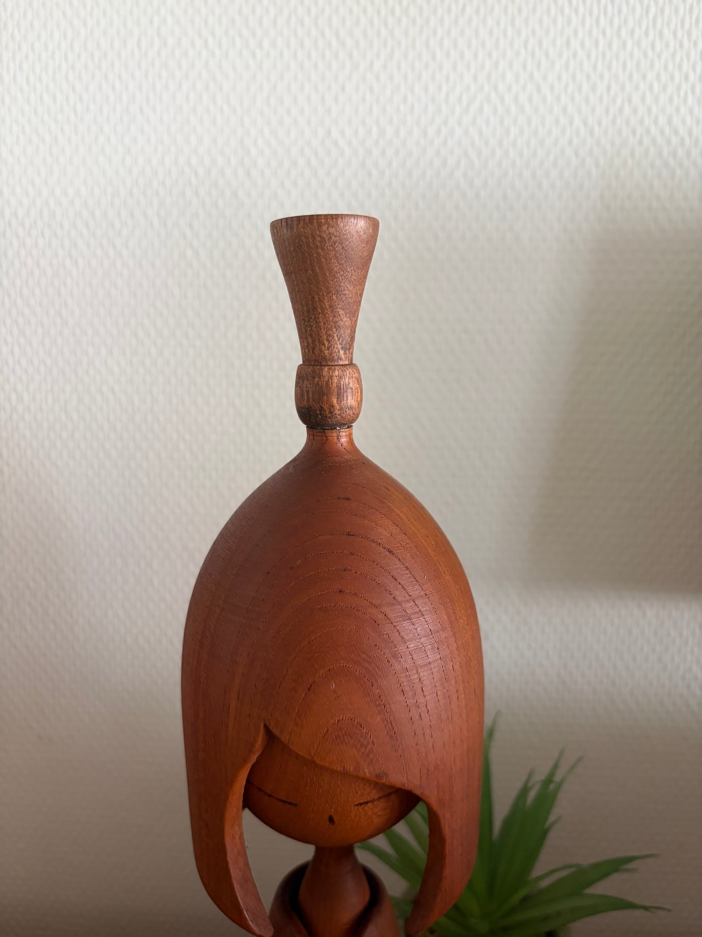 Exclusive Sosaku kokeshi by Shido Shozan (1932-1995)