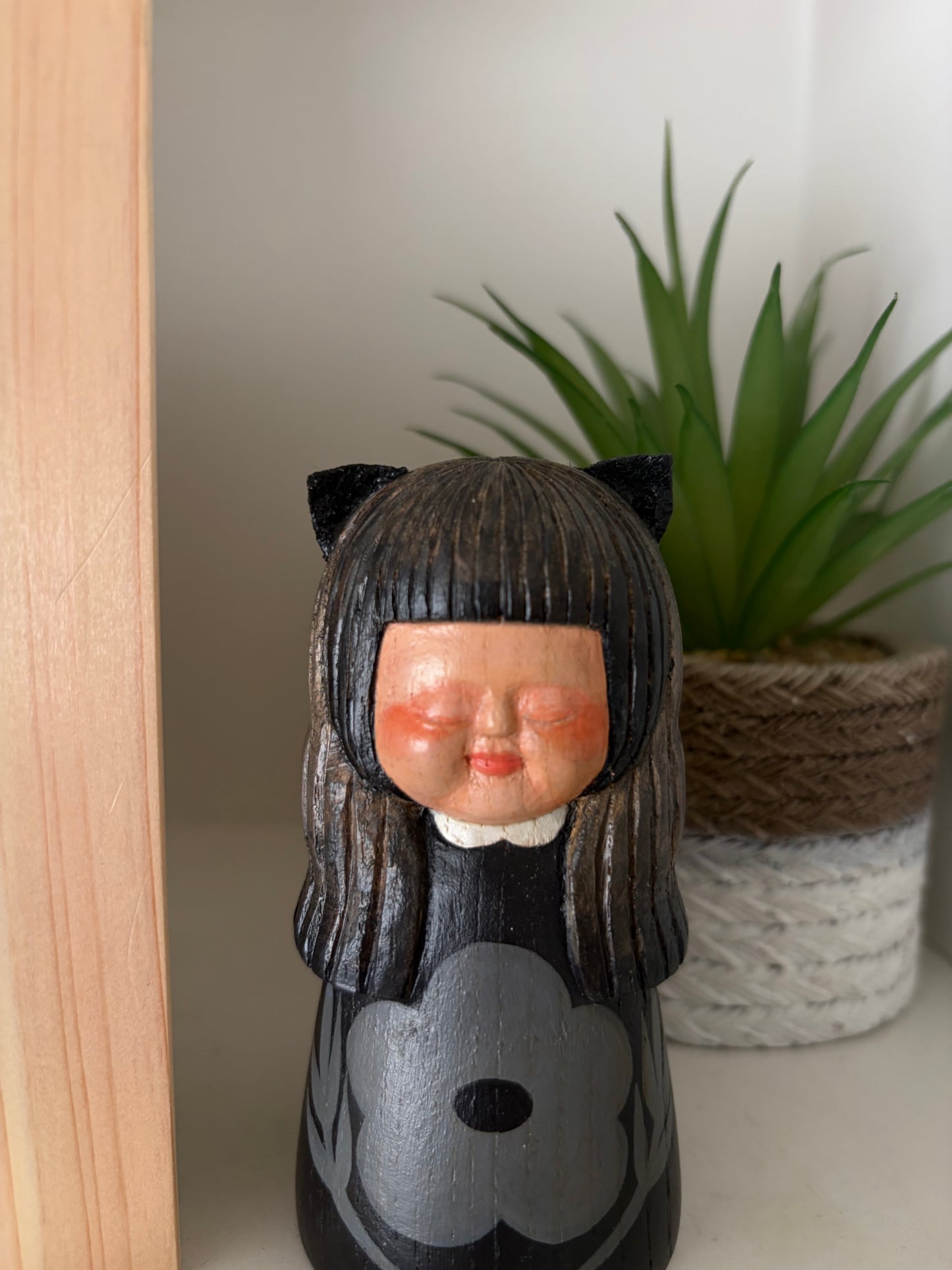 Exclusive one off a kind kokeshi by Nagisa Hirano!