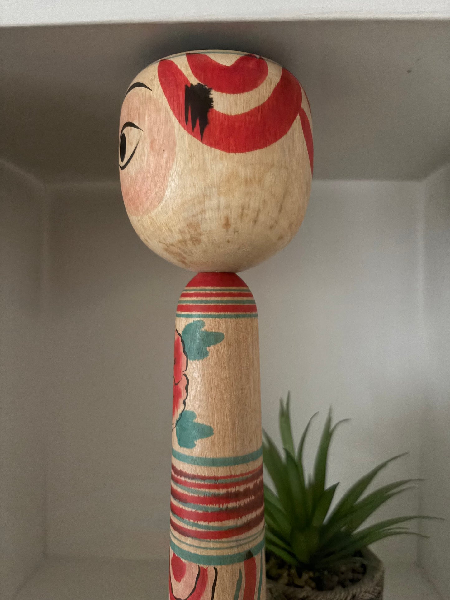 Vintage traditional Nakanosawa kokeshi by Seya Juji (1924–2004)