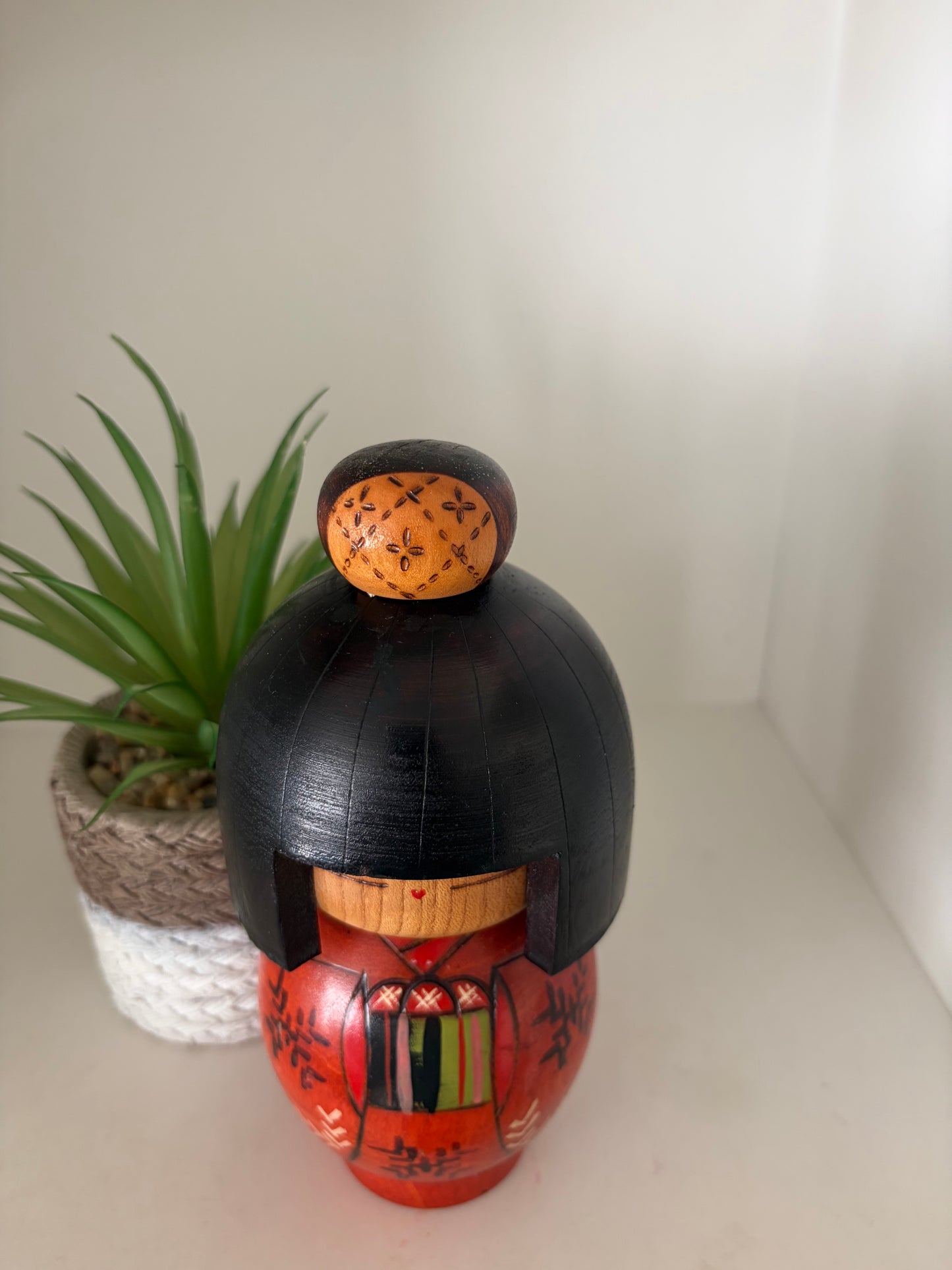 Vintage Gumma kokeshi by Kazuo Takamizawa (1927-)