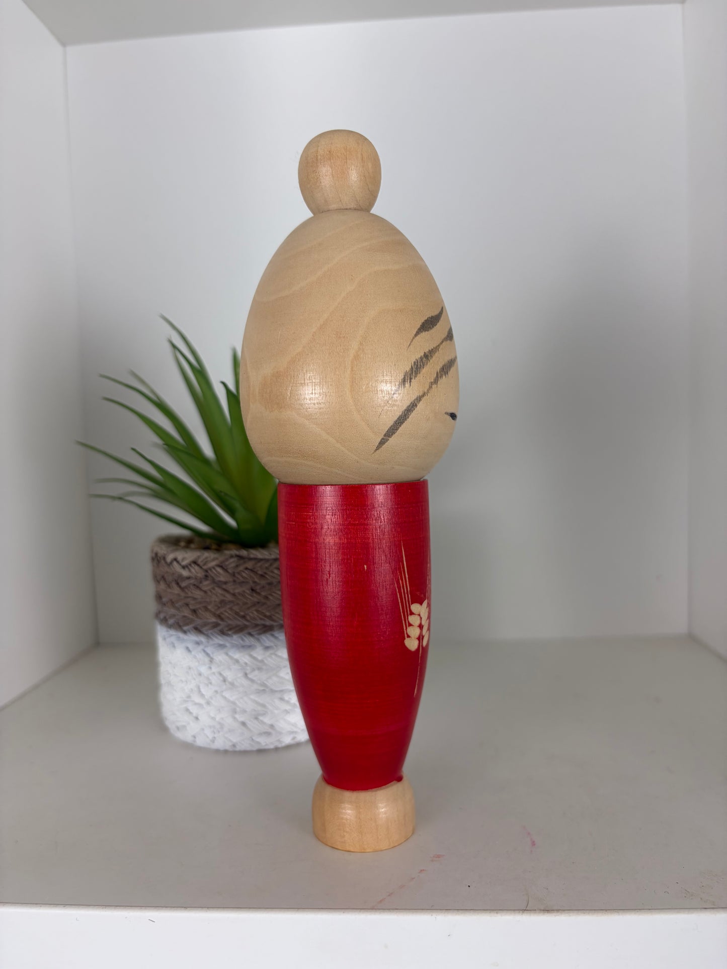 Vintage Sosaku kokeshi by Sato Suigai (1920-)