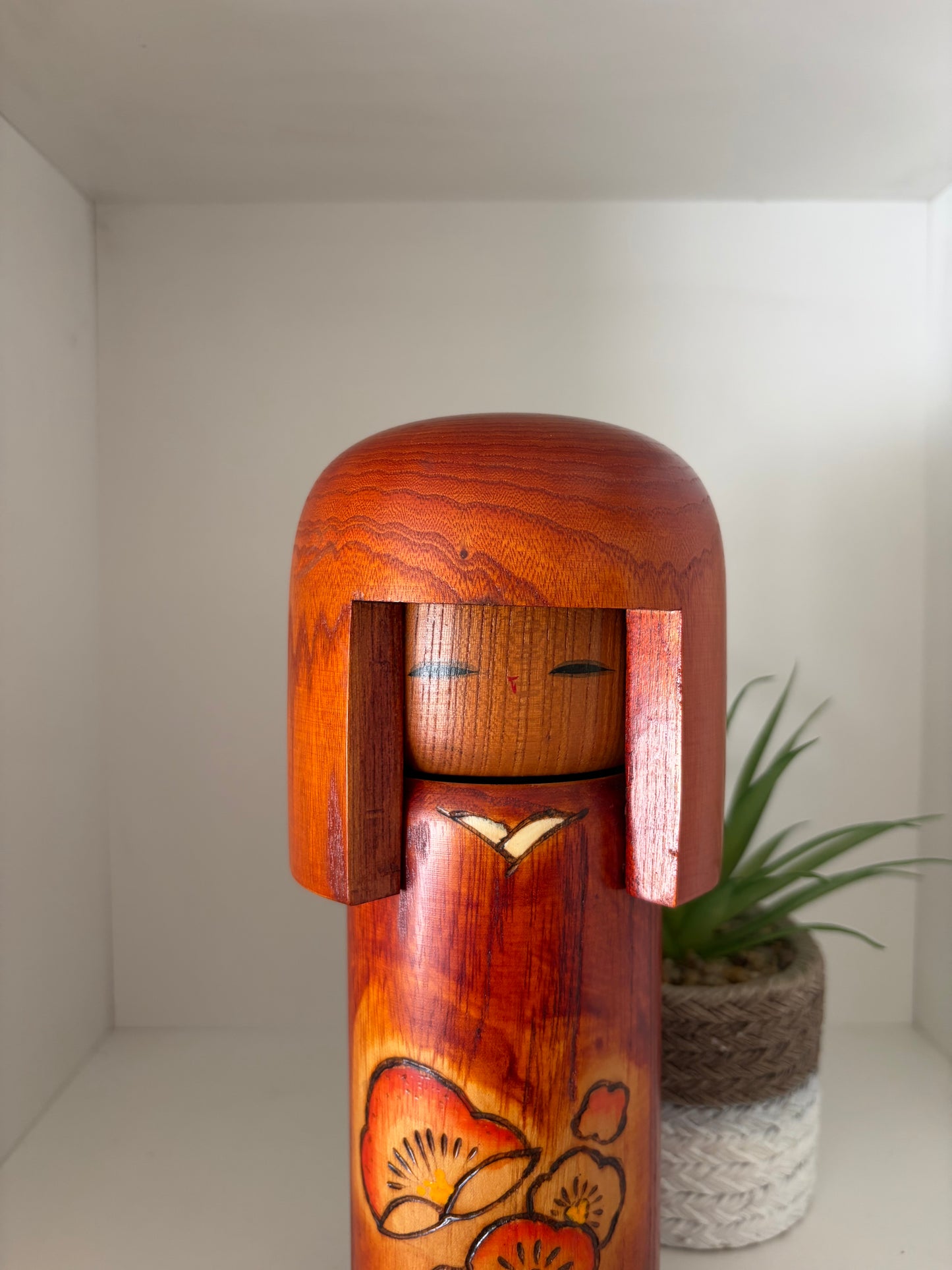 Realy beautiful vintage Sosaku kokeshi by Katsuyuki