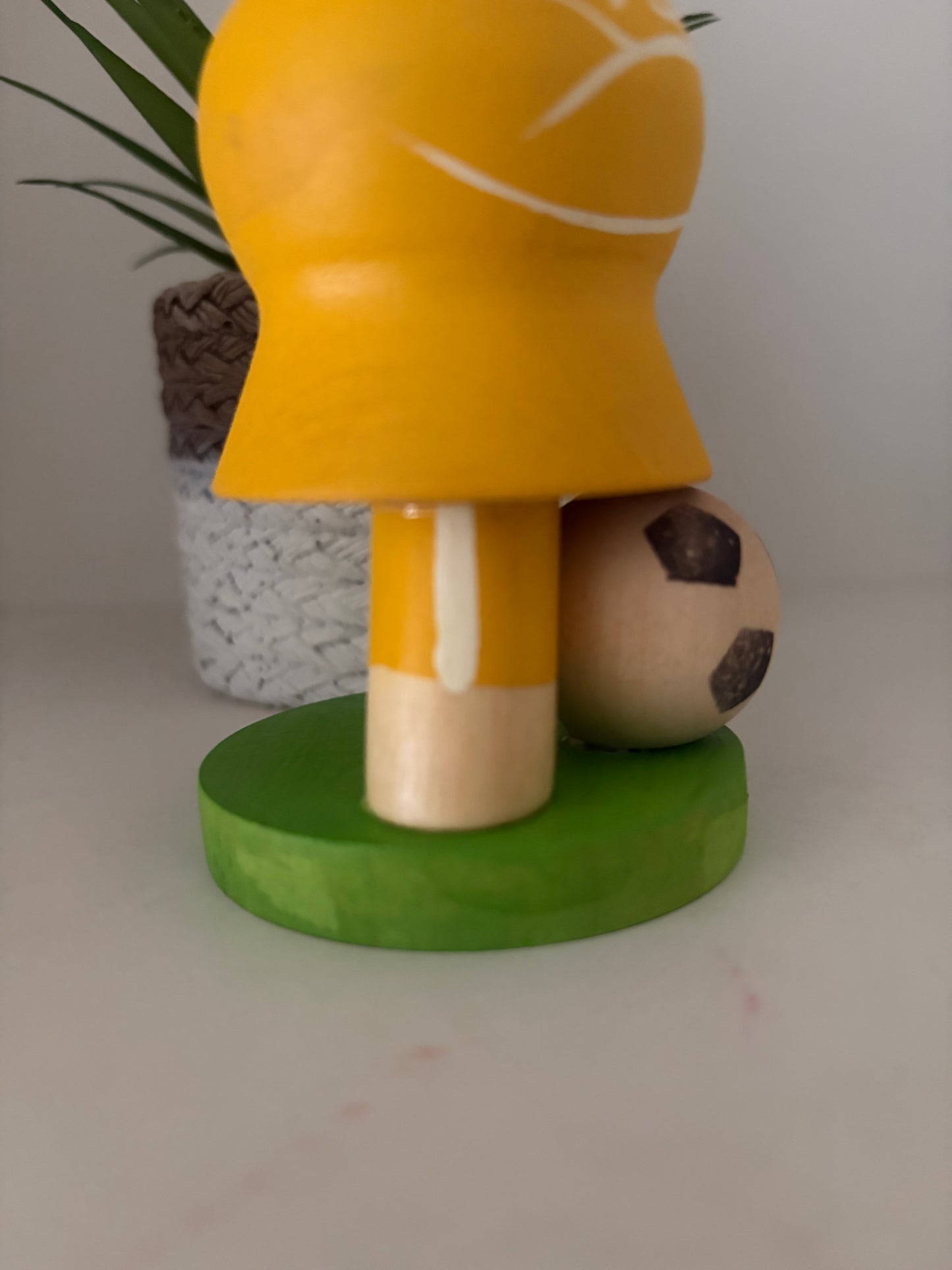 Vintage Sosaku kokeshi by Aoki Ryoka (1931-)