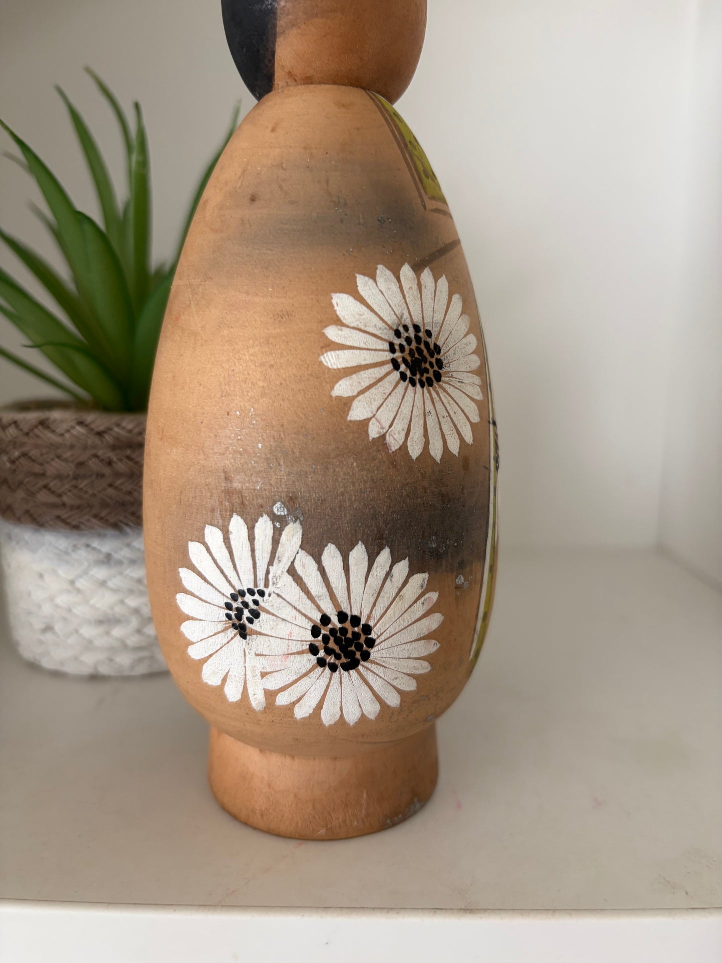 Lovely vintage Sosaku kokeshi by Aoki Ryoka (1931-)