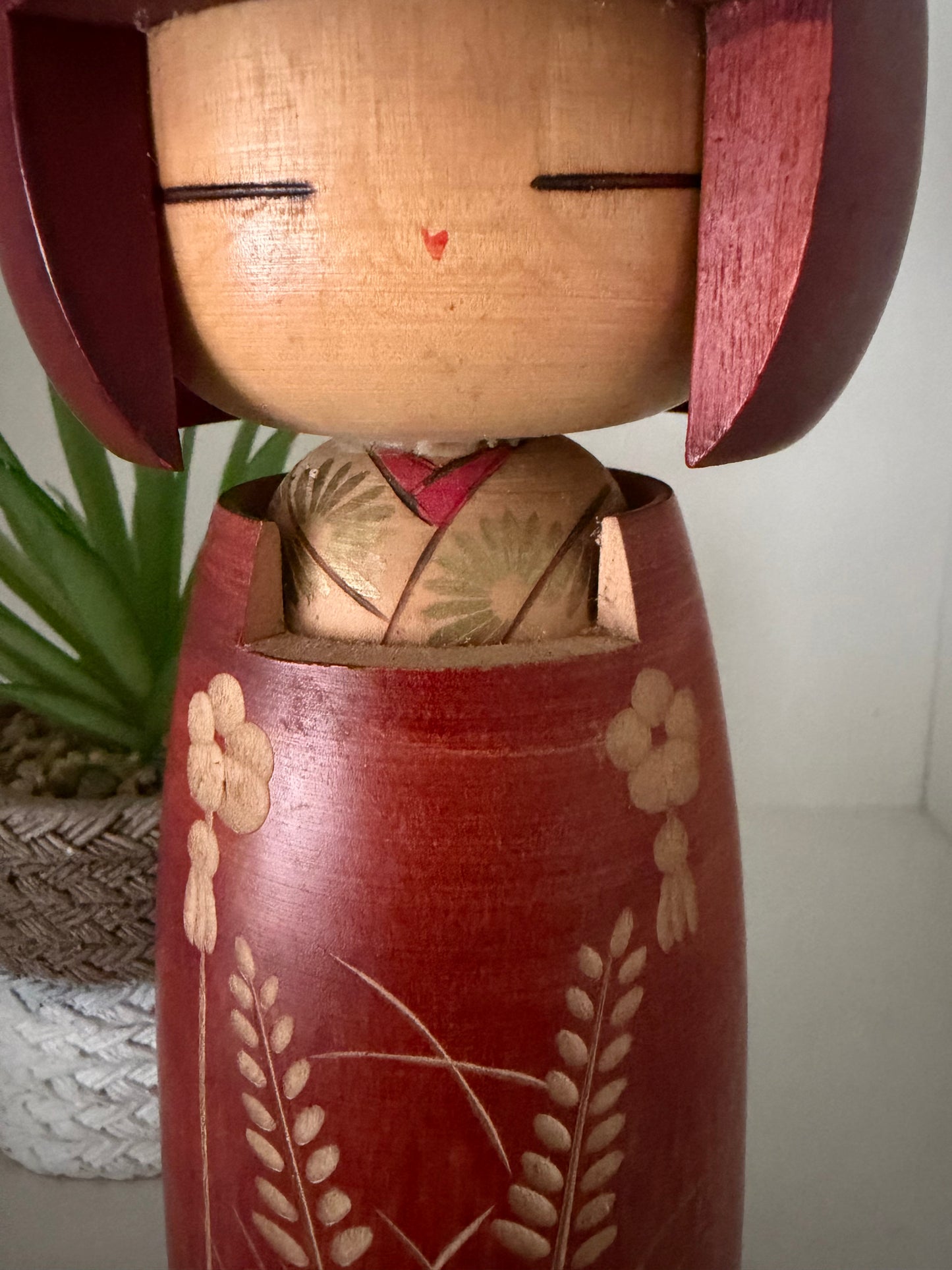 Vintage Sosaku kokeshi by Sato Suigai (1920-)