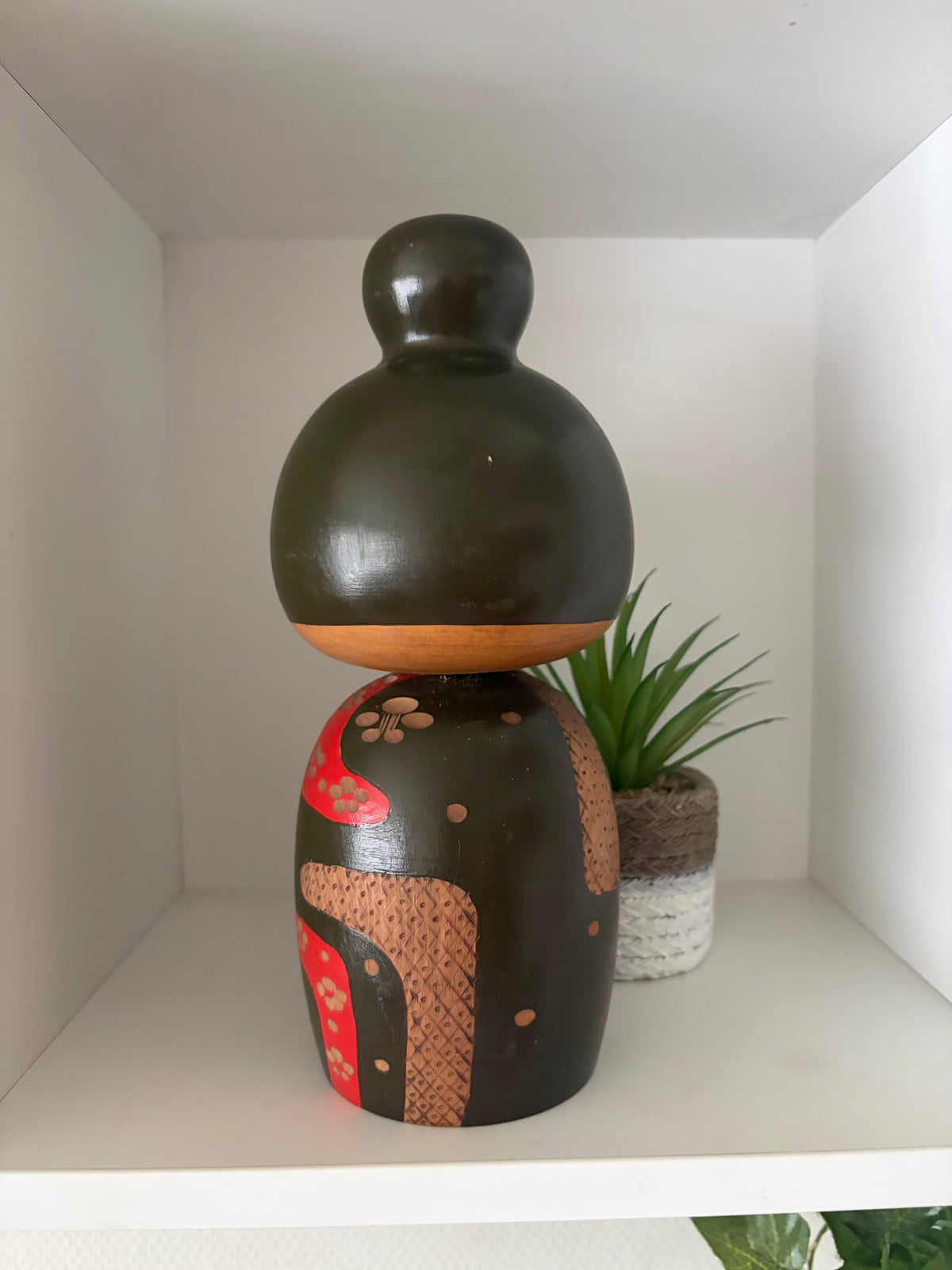Vintage Sosaku kokeshi by Yuji Kawase (1938-) Big version