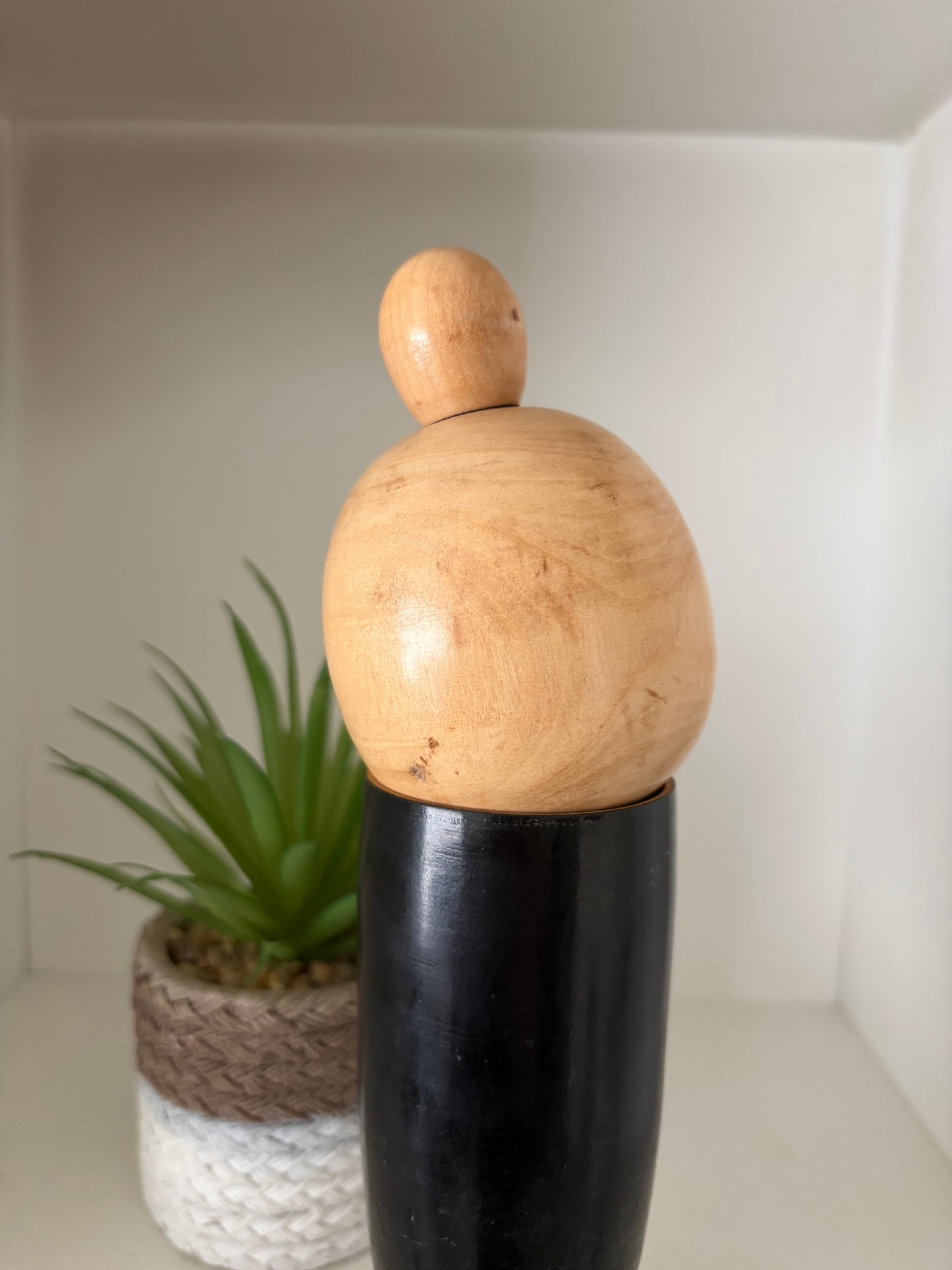 Vintage Sosaku Kokeshi made by Sato Suigai (1920-)