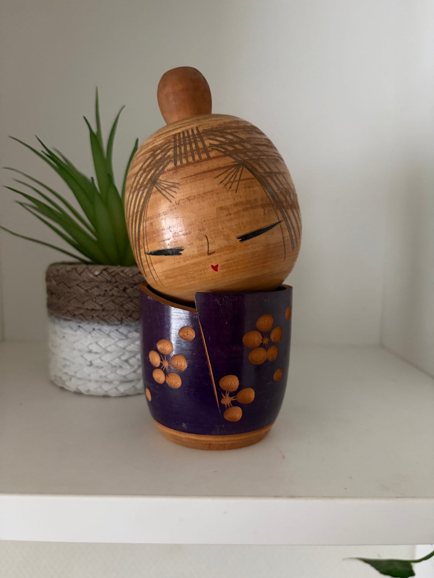 Vintage Sosaku kokeshi by Sato Suigai (1920-)