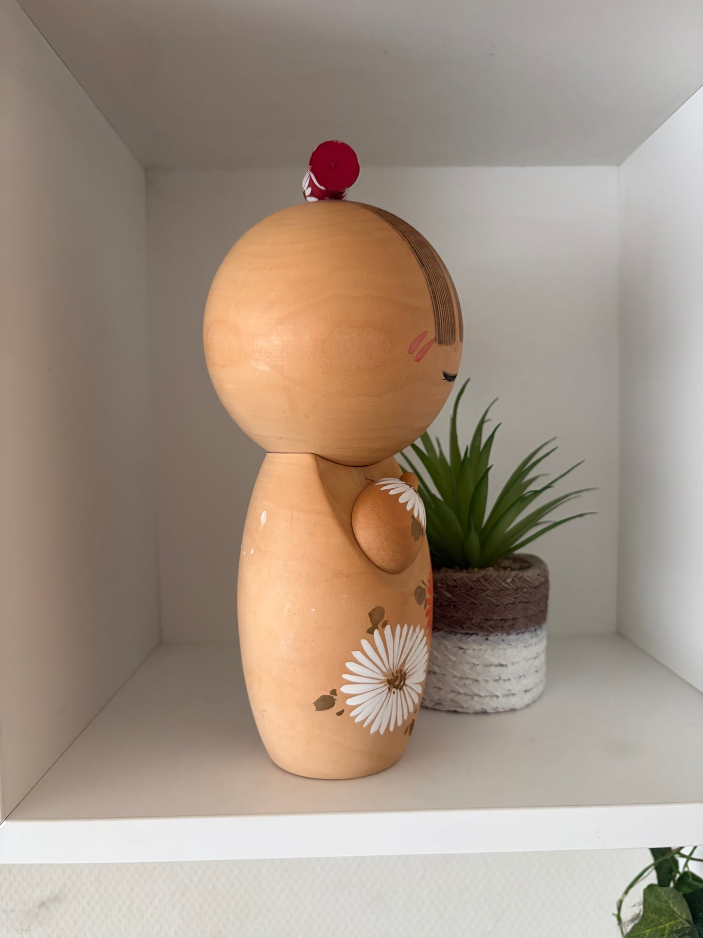 Vintage Sosaku kokeshi by Aoki Ryoka (1931-)
