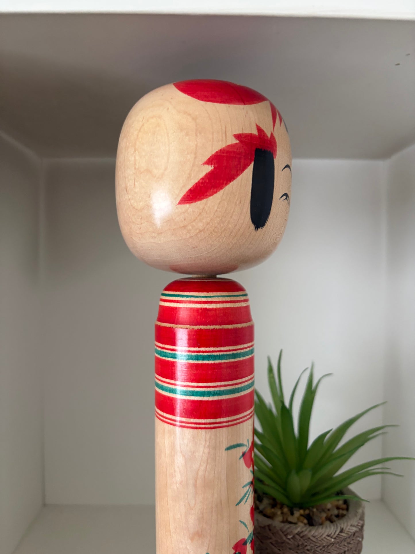 Vintage traditional Yamagata kokeshi by Seijiro Kobayashi (1926-)