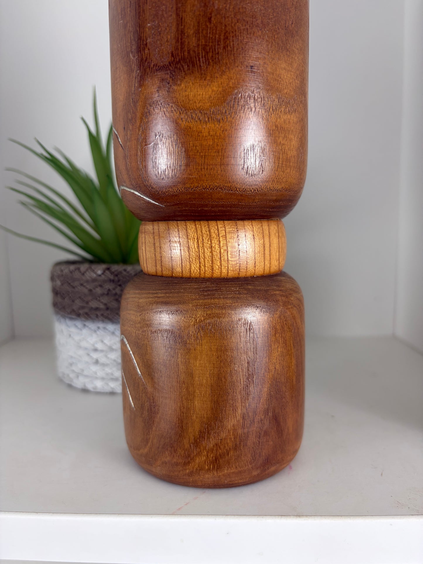 Exclusive Vintage Creative Kokeshi By Aida Seiho (Harumine)(1926-1998) - With plate