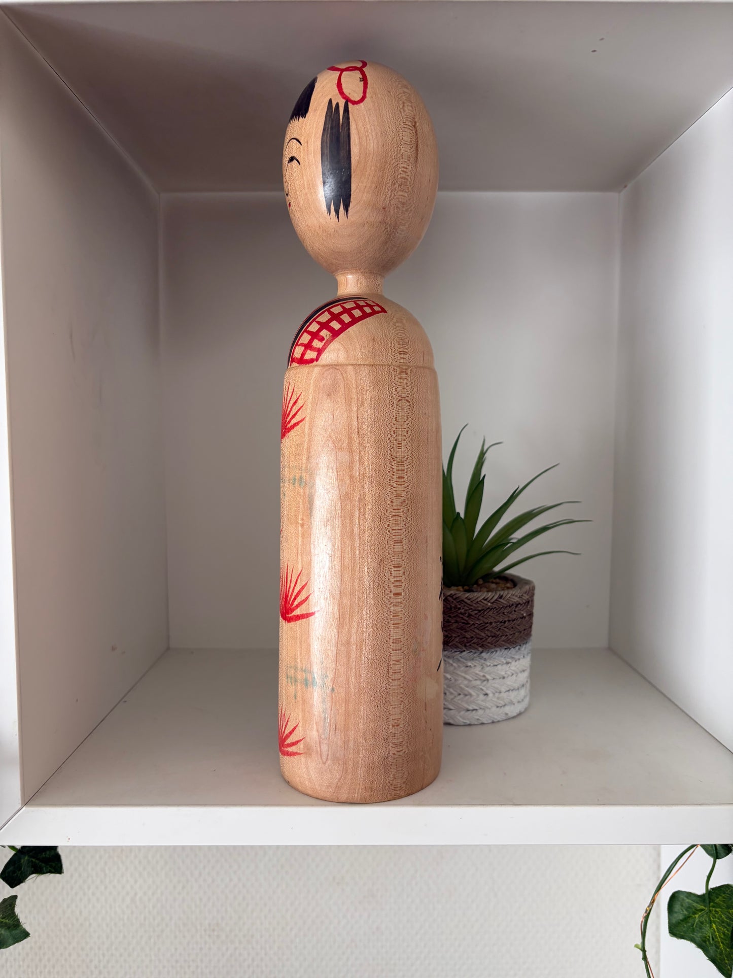 Vintage traditional Kijiyama kokeshi by Onodera Shigeichi