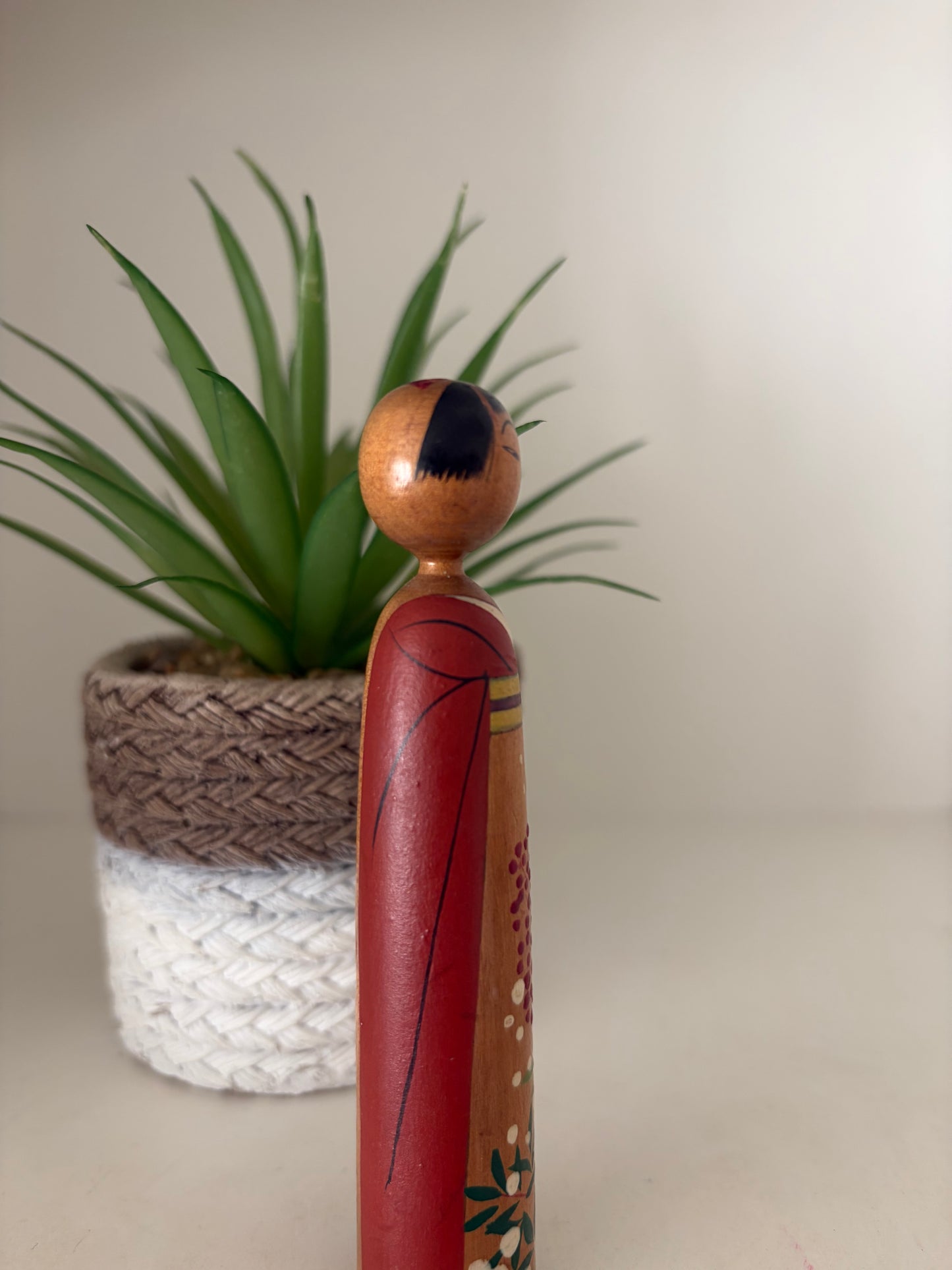 Exclusive Kijiyama kokeshi made by Takano Yohachi (1907-1994)