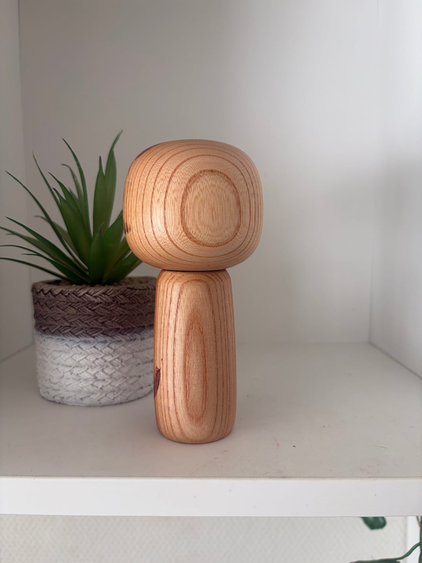 Vintage Sosaku kokeshi by Isamu Yamakawa (1928-)