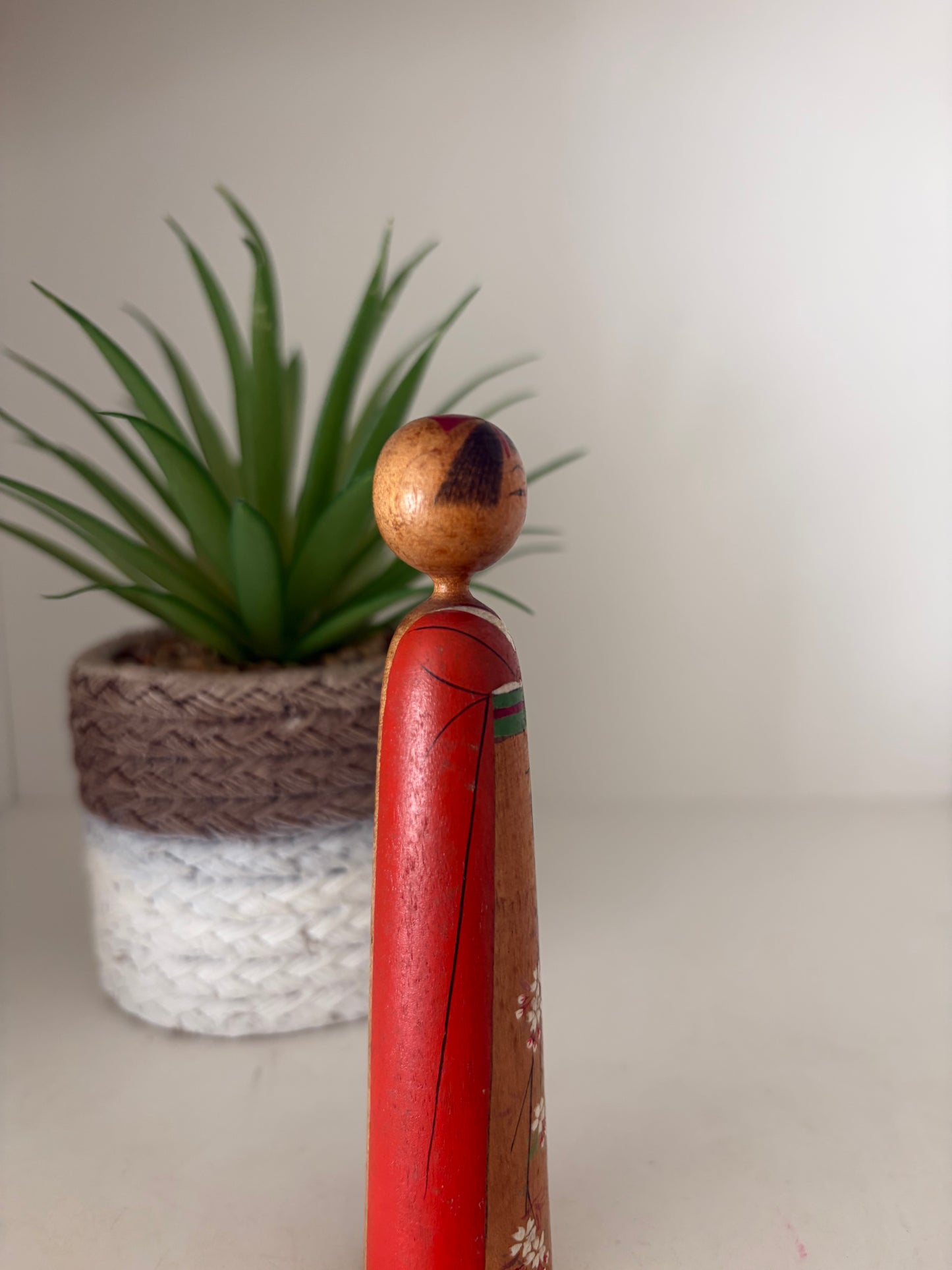 Exclusive Kijiyama kokeshi made by Takano Yohachi (1907-1994)