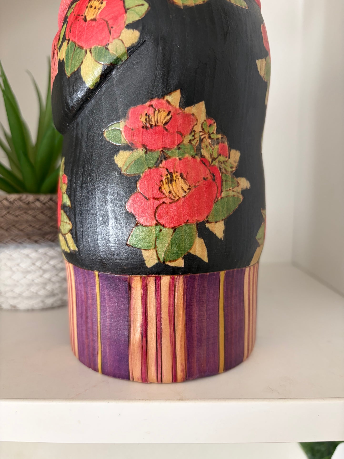 Unique Modern Sosaku kokeshi by Yuko Yamazaki - With box