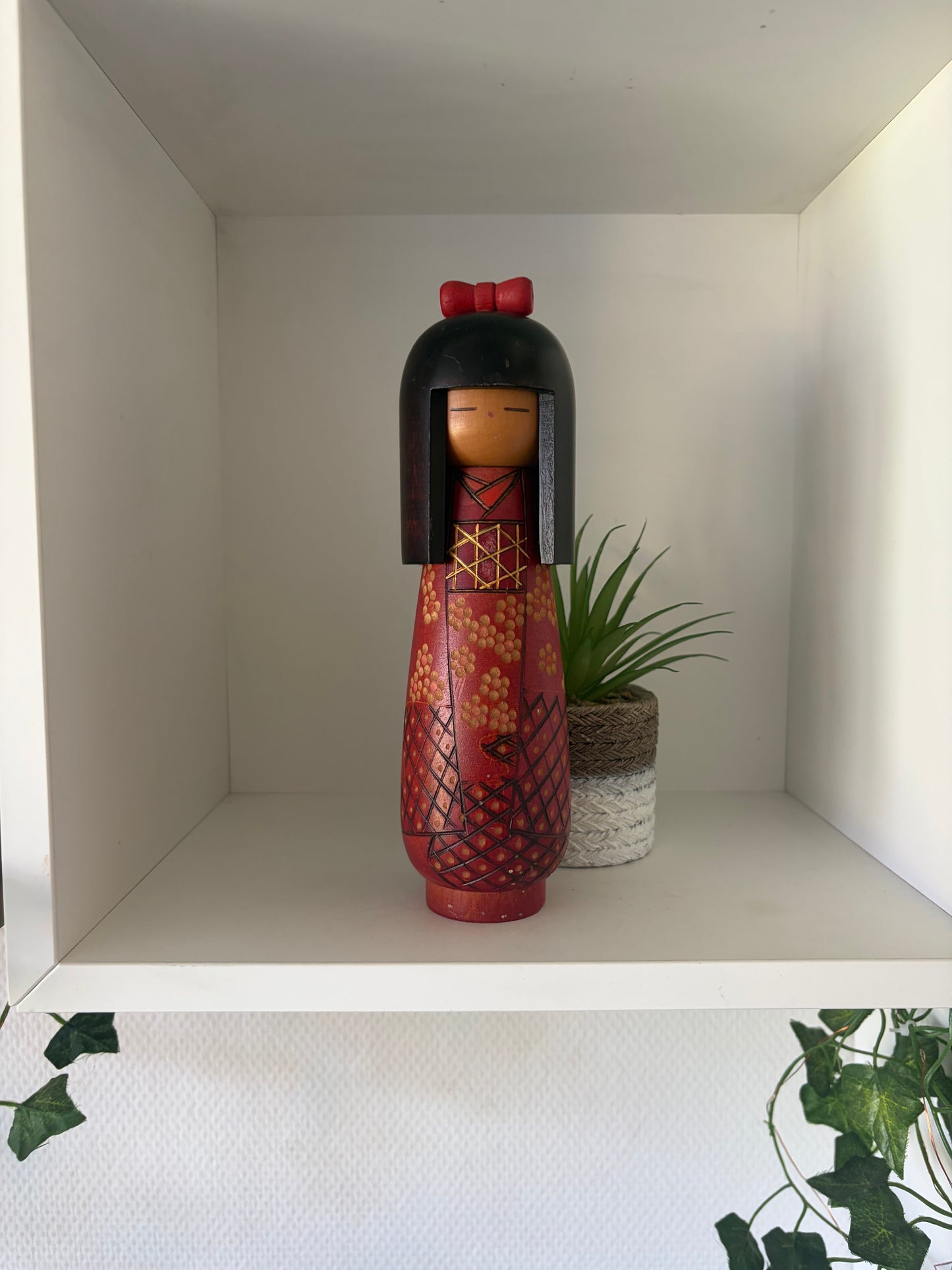Vintage Gumma kokeshi by Kazuo Takamizawa (1927-)