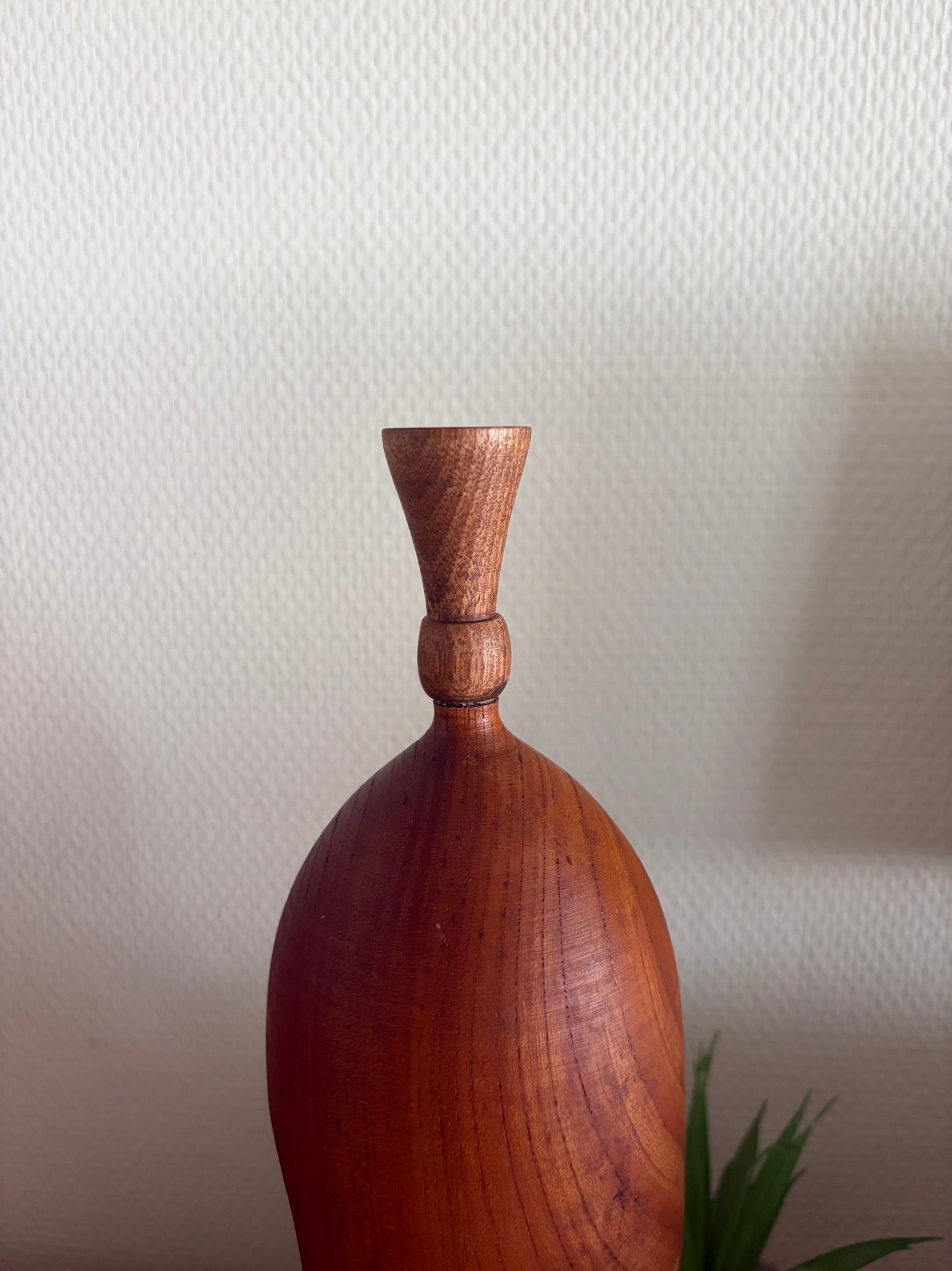 Exclusive Sosaku kokeshi by Shido Shozan (1932-1995)