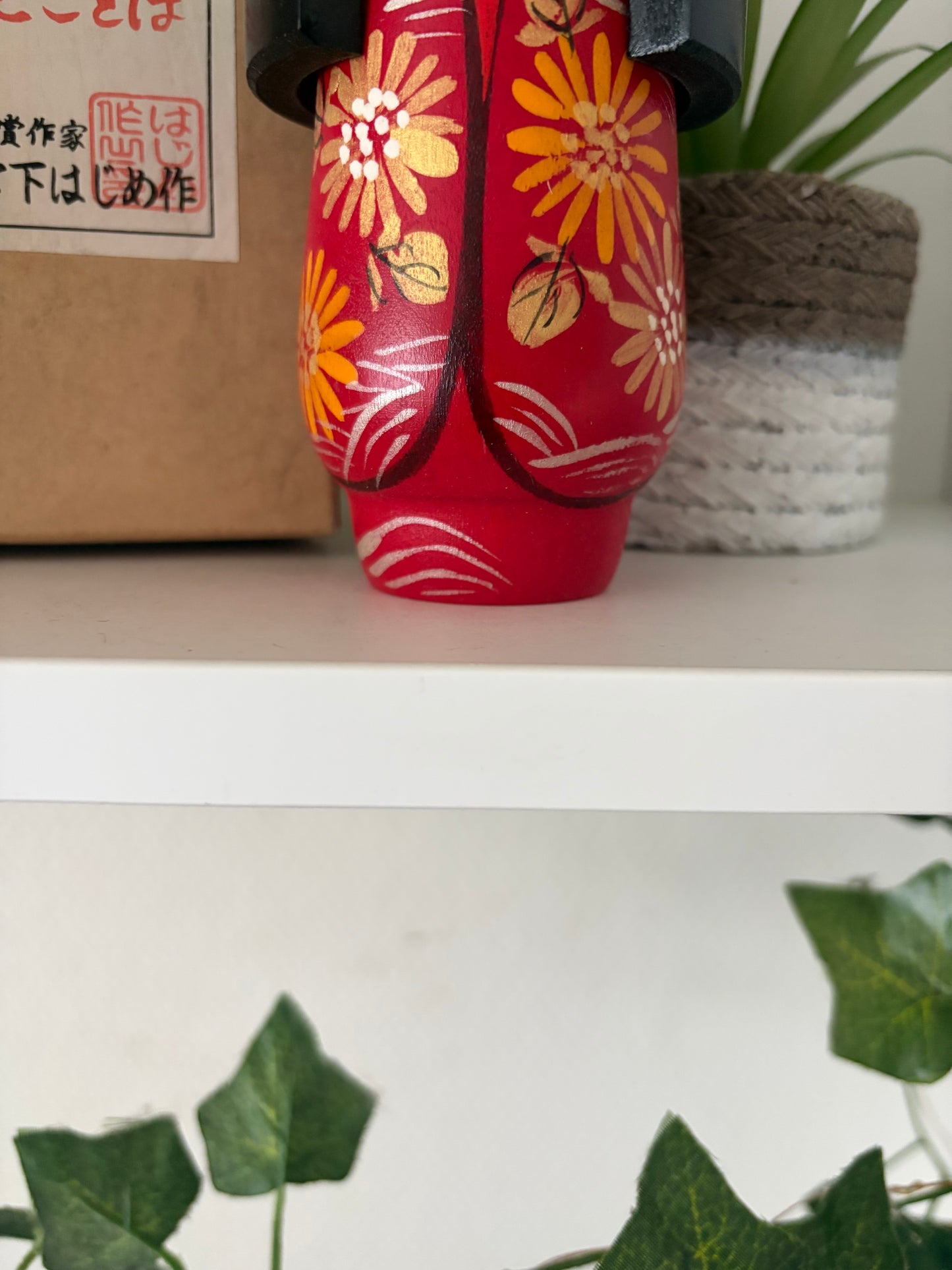 Vintage Gumma kokeshi by Hajime Miyashita (1940-)
