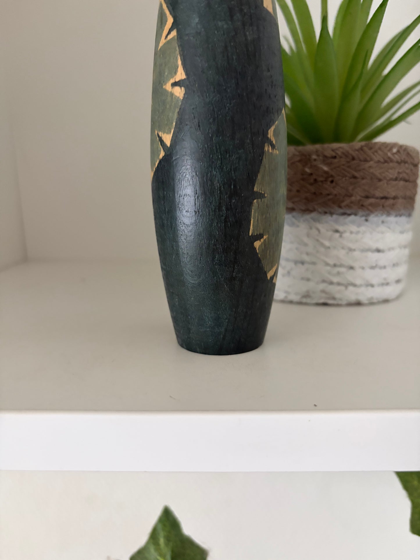vintage Sosaku kokeshi by Issetsu Kuribayashi (1924-2011)
