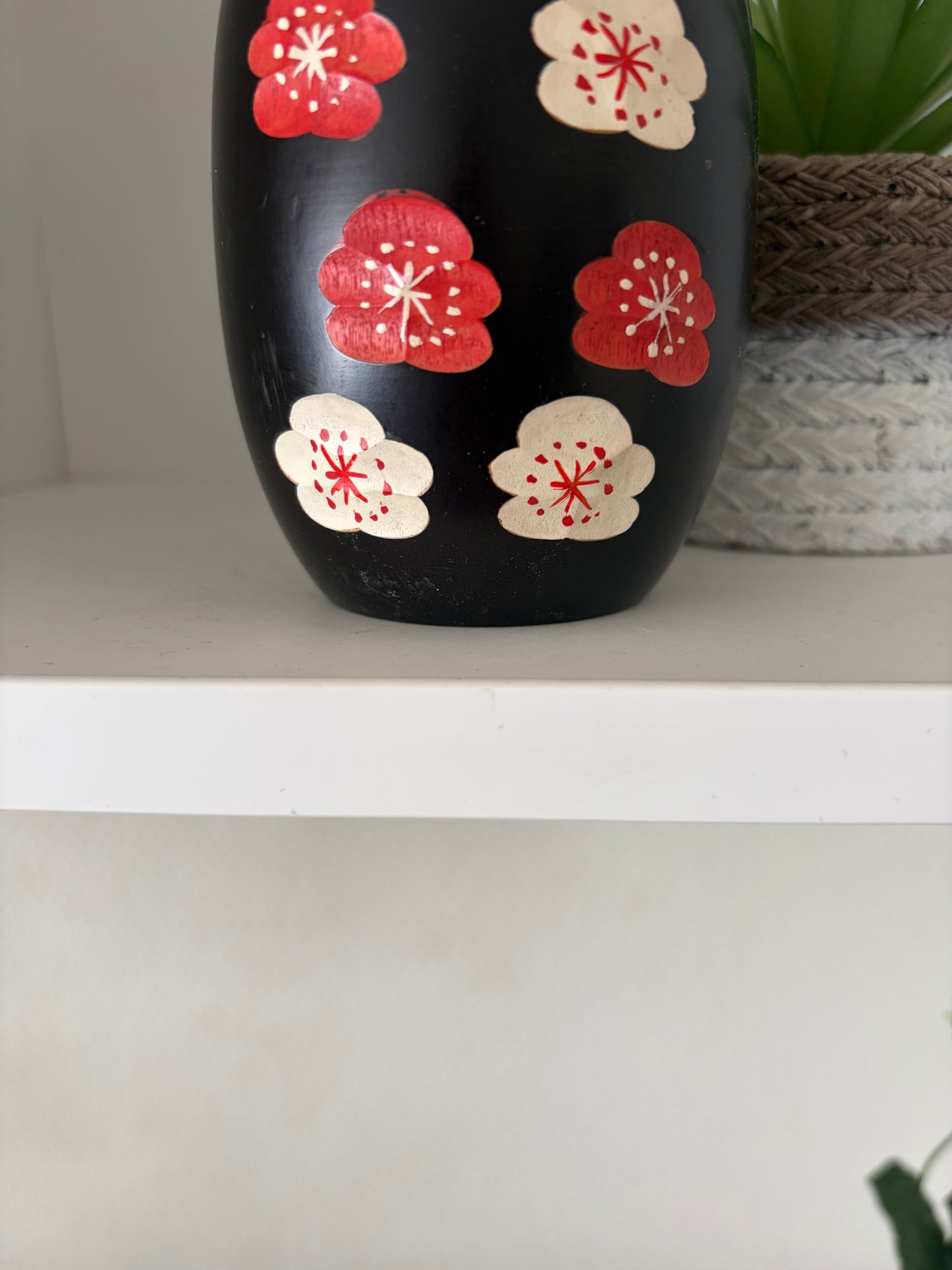 Vintage Sosaku kokeshi by Hajime Miyashita (1940-)