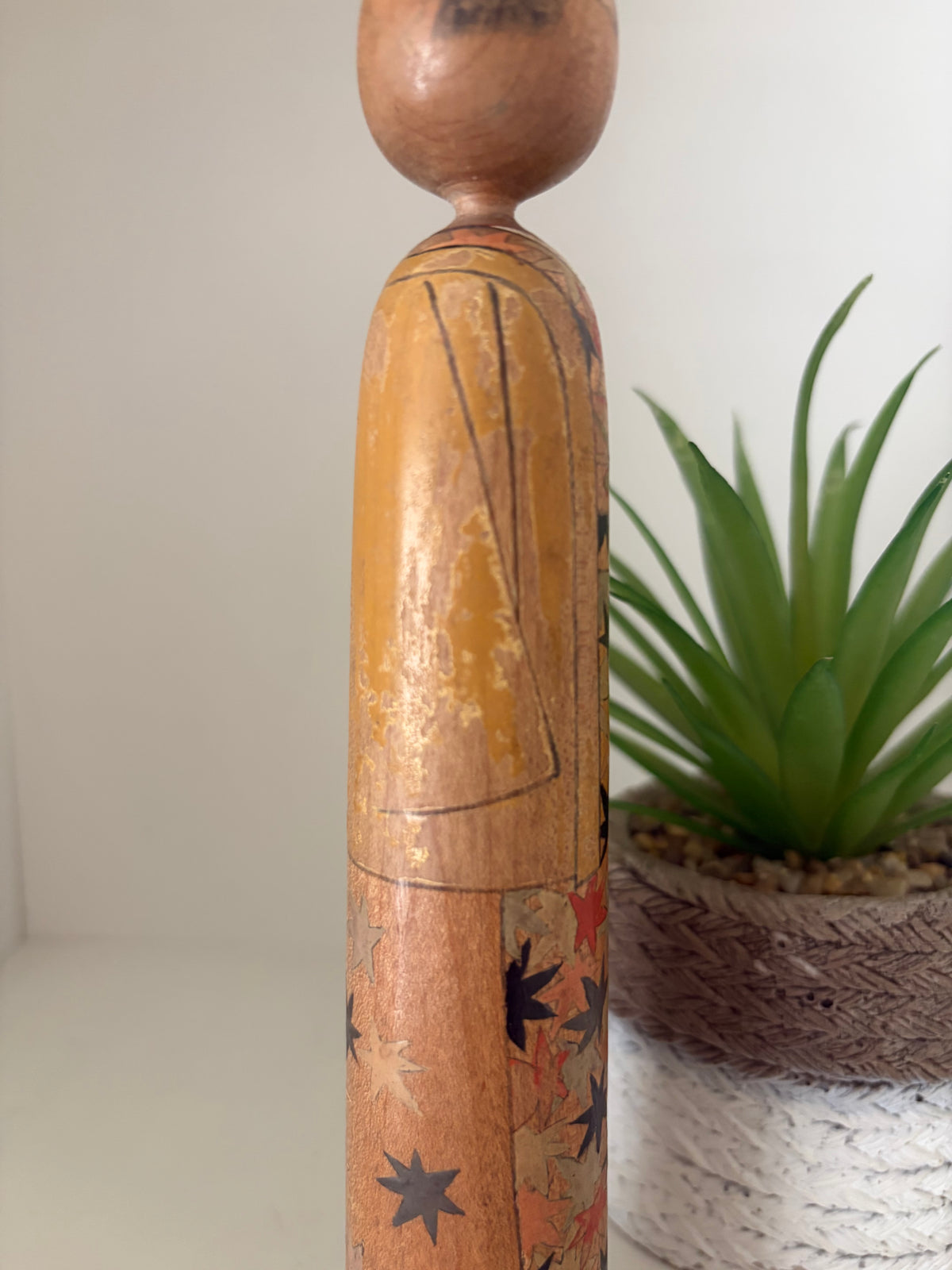 Exclusive Kijiyama kokeshi made by Takano Yohachi (1907-1994)