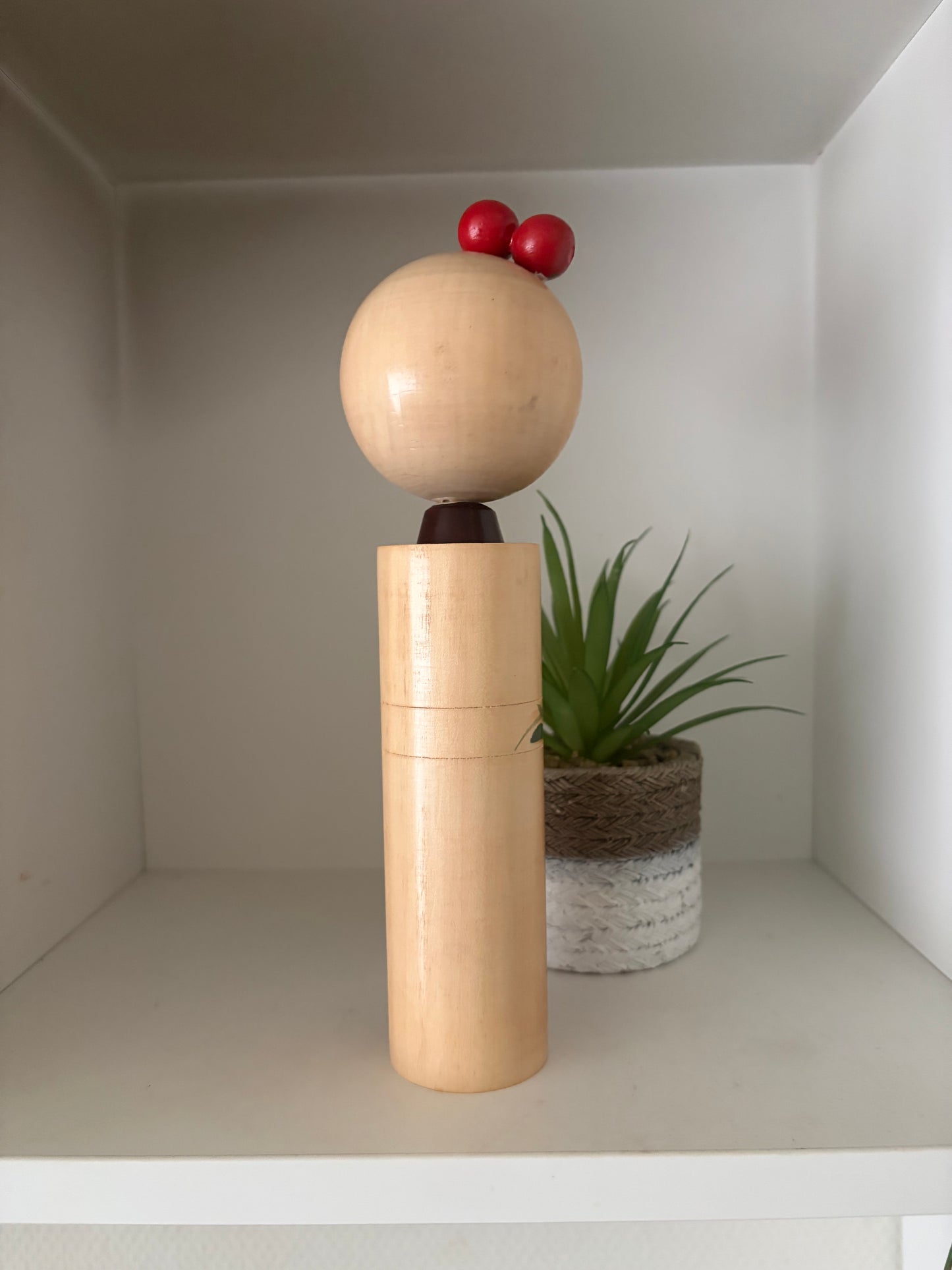 Vintage Sosaku kokeshi by Hosaka Torao
