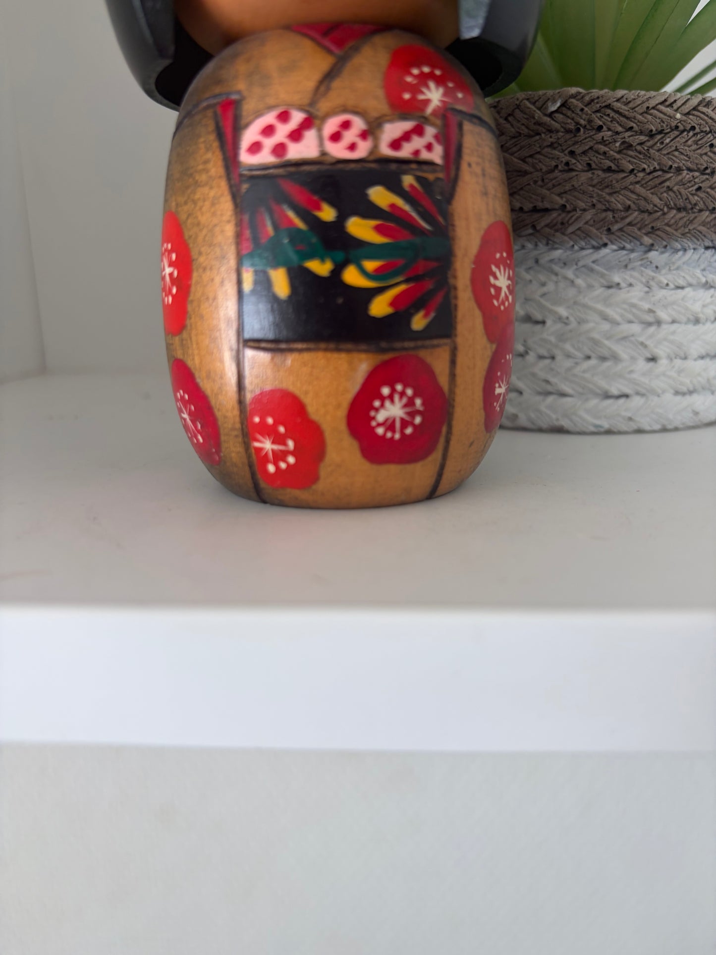 Vintage Gumma kokeshi by Hajime Miyashita (1940-)
