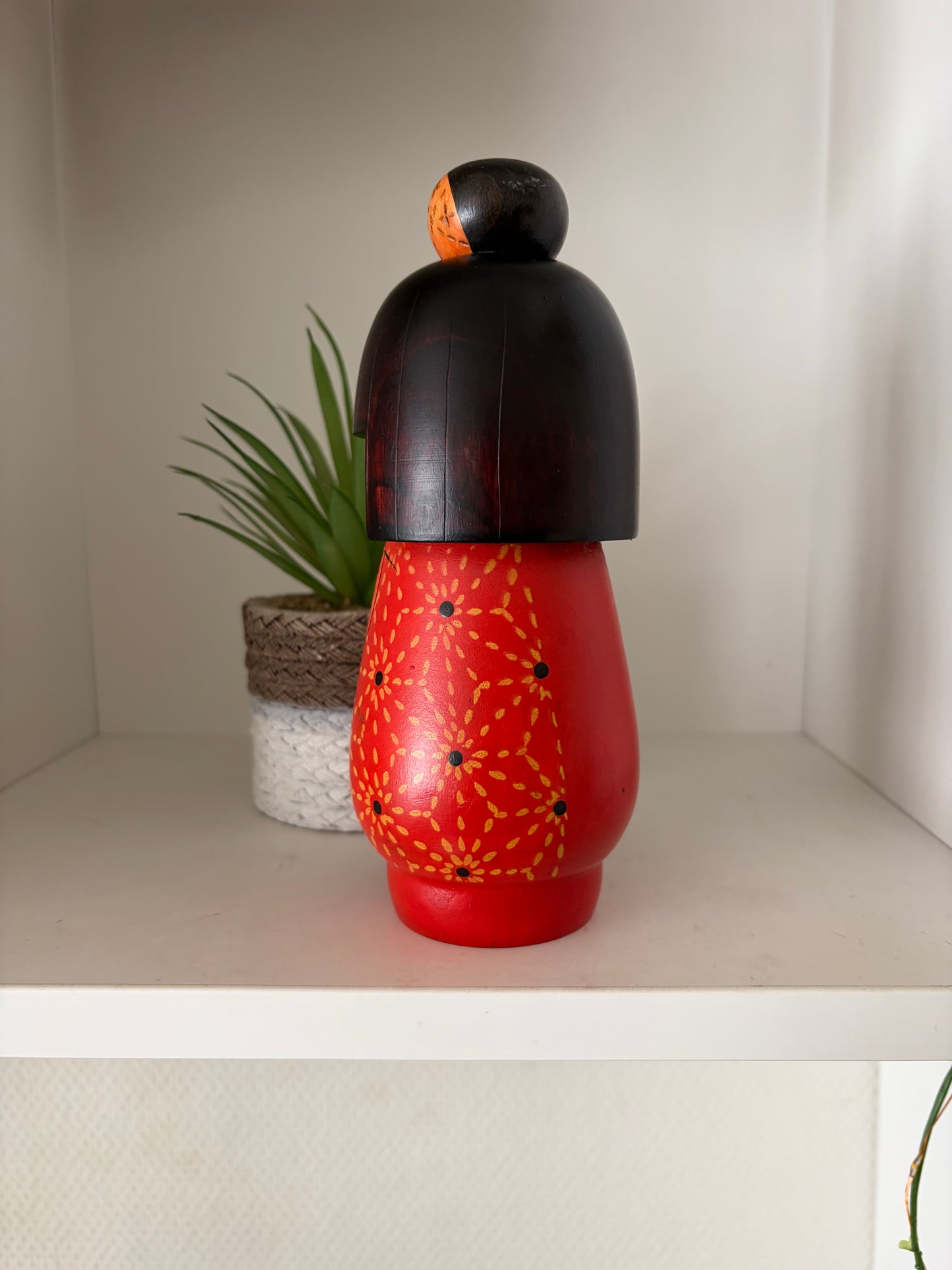 Vintage Gumma kokeshi made by Kazuo Takamizawa (1927-)