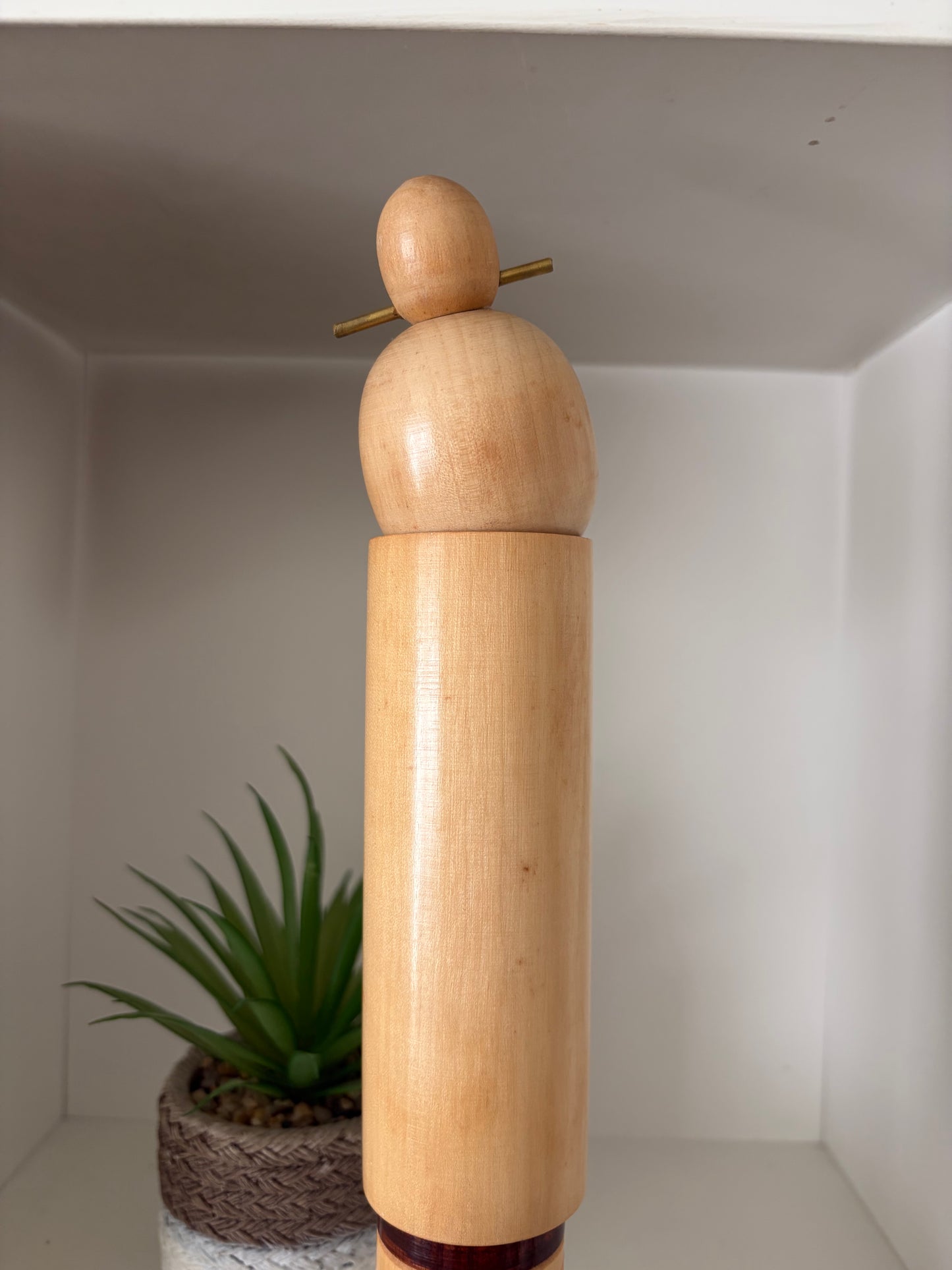 Vintage Sosaku kokeshi by Sato Suigai (1920-) - With box