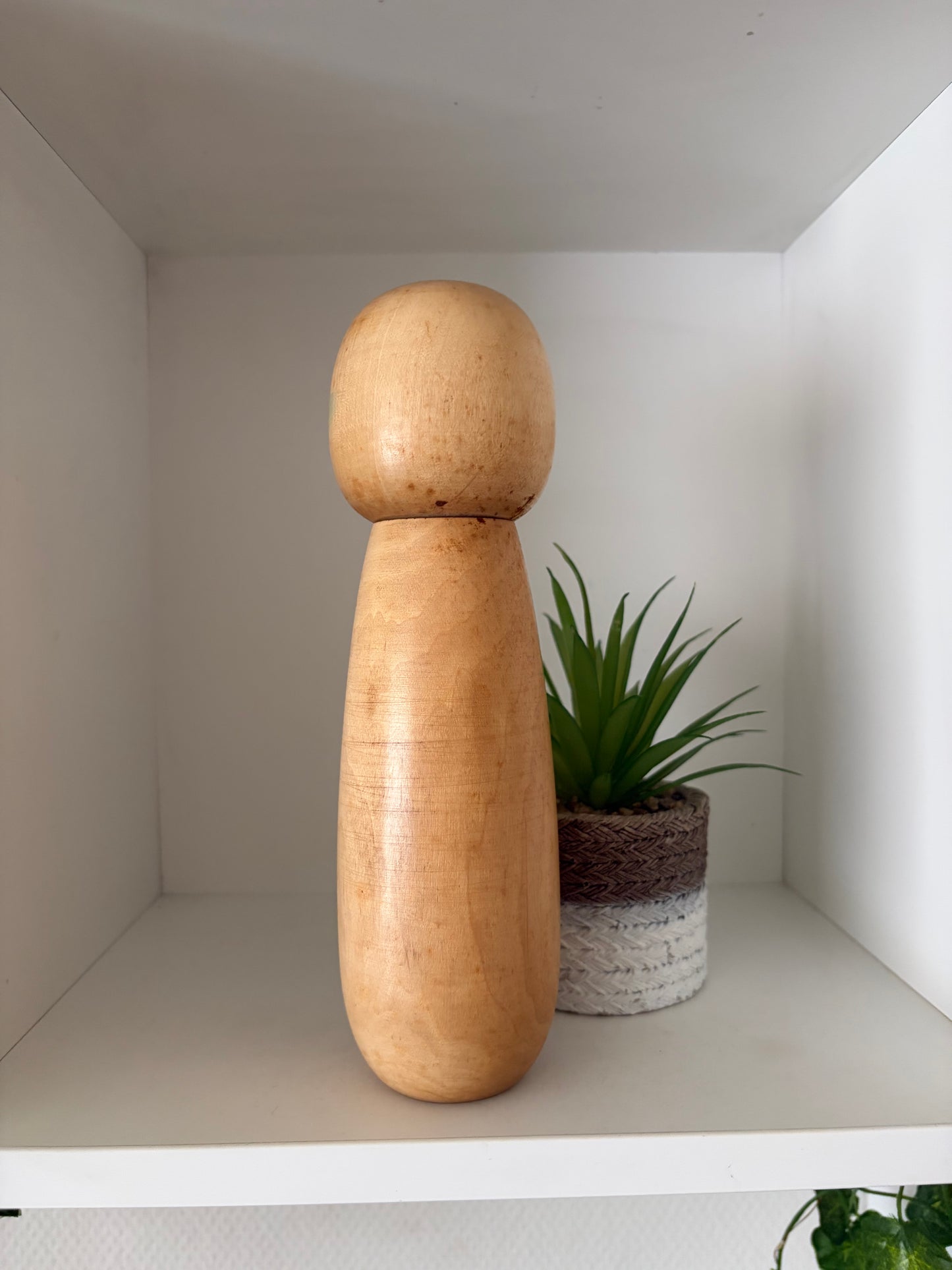Vintage Sosaku kokeshi possible by Masashi Takeda