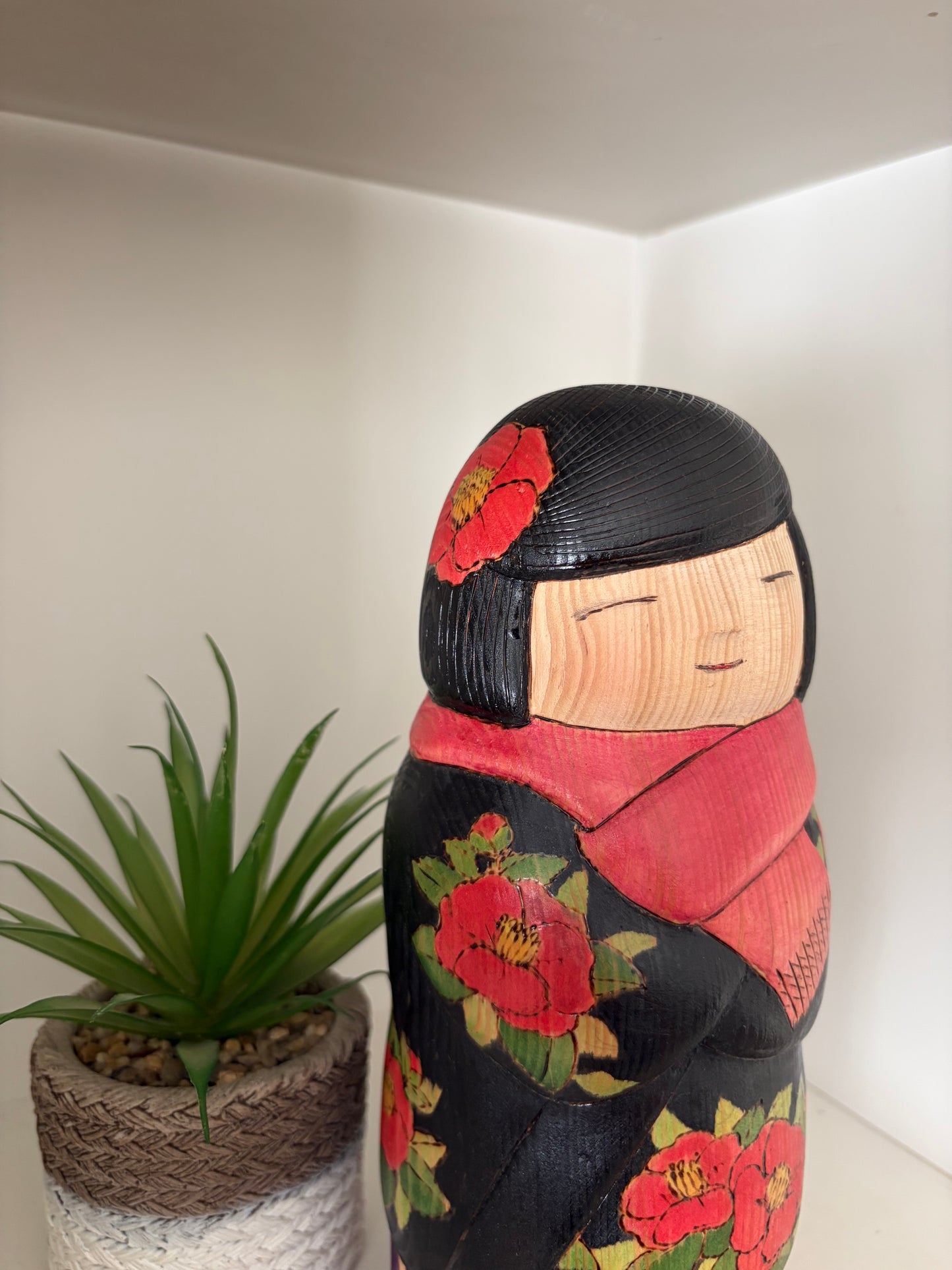 Unique Modern Sosaku kokeshi by Yuko Yamazaki - With box