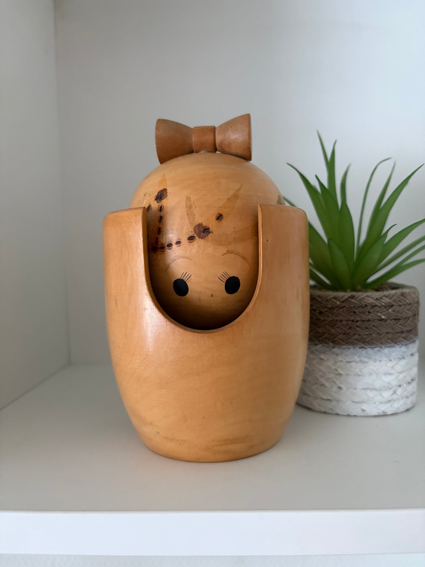 Rare vintage chunky Sosaku kokeshi by Tanaka Harumasa (1916-1966) - She as two different faces!