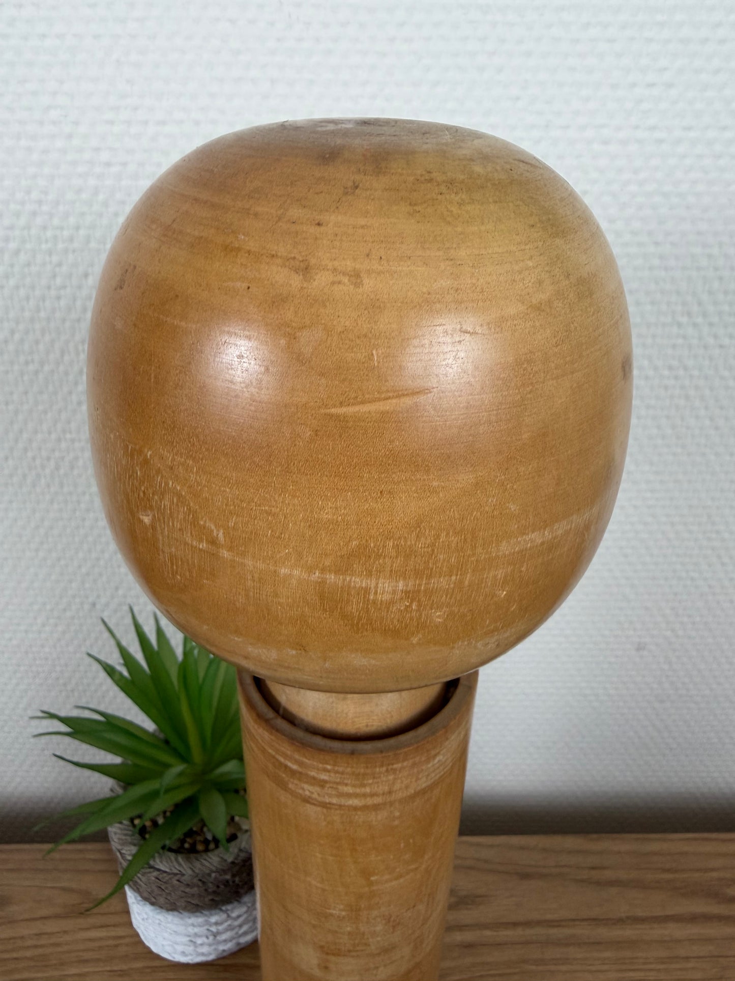 Rare vintage Sosaku kokeshi by Aida Seiho (Harumine) (1926-1998)